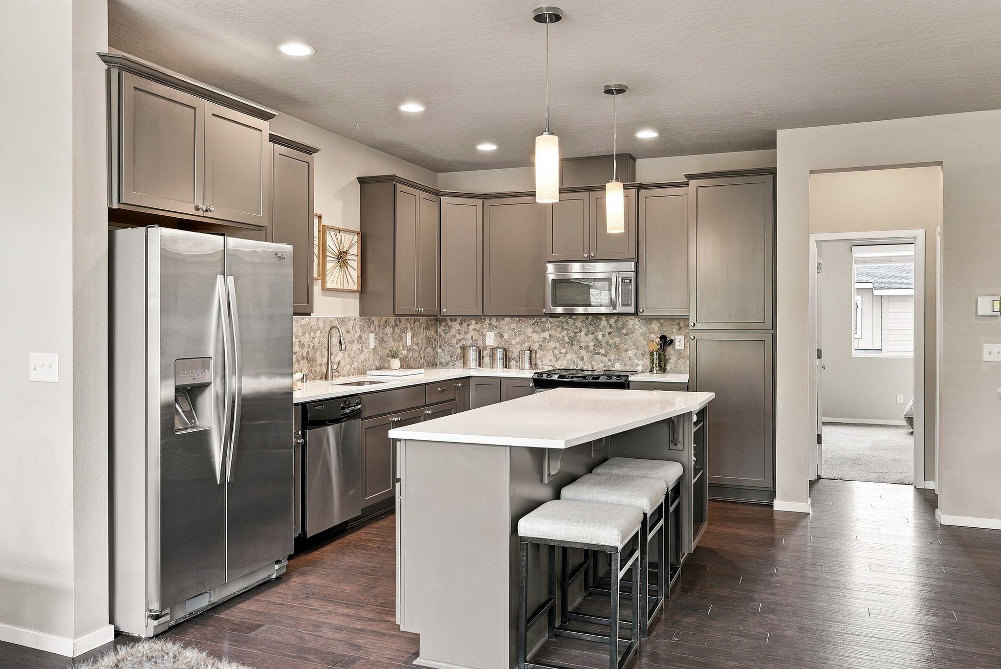 2121 W Bridge Ave - Photo 8