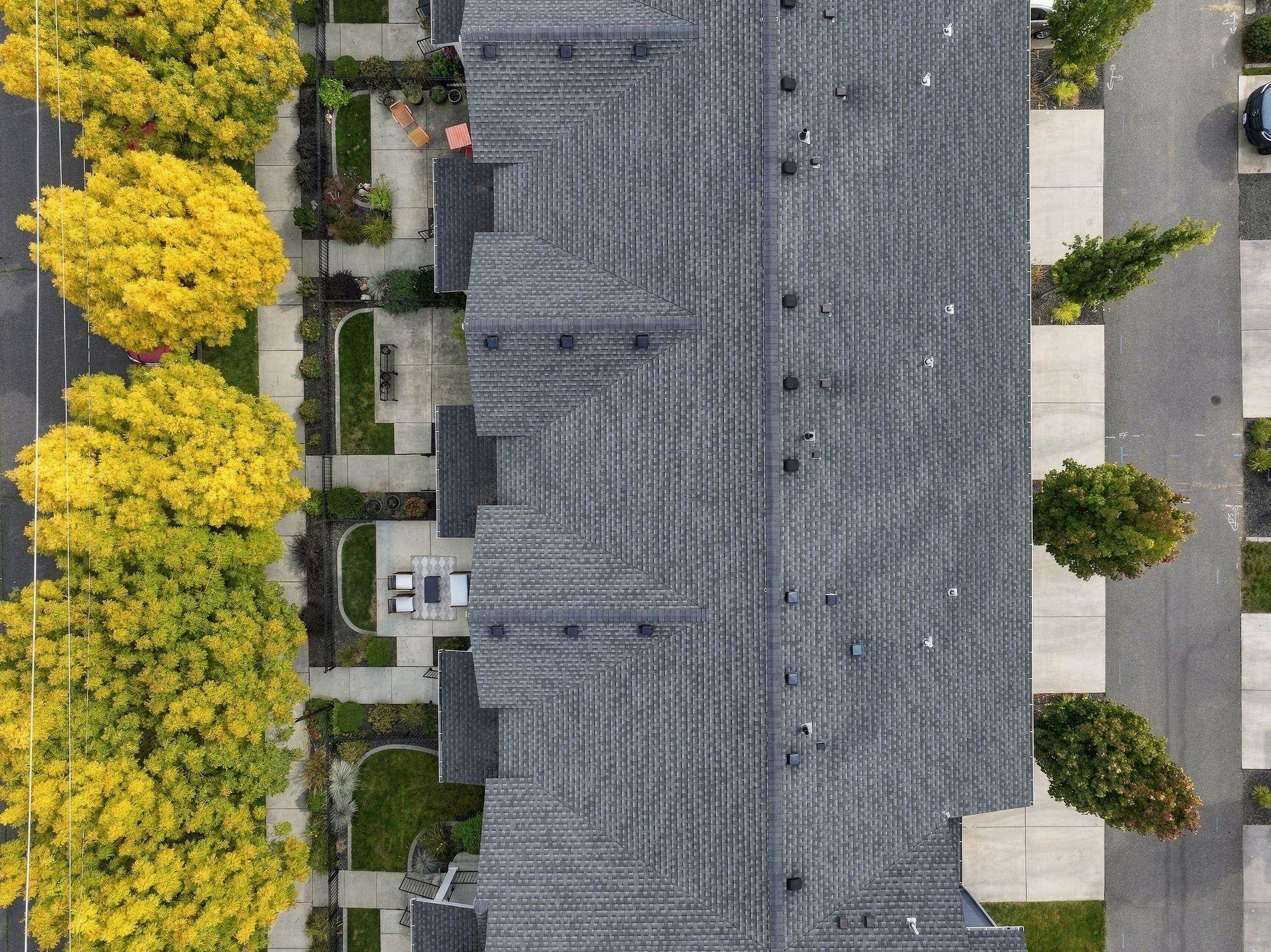 2121 W Bridge Ave - Photo 24