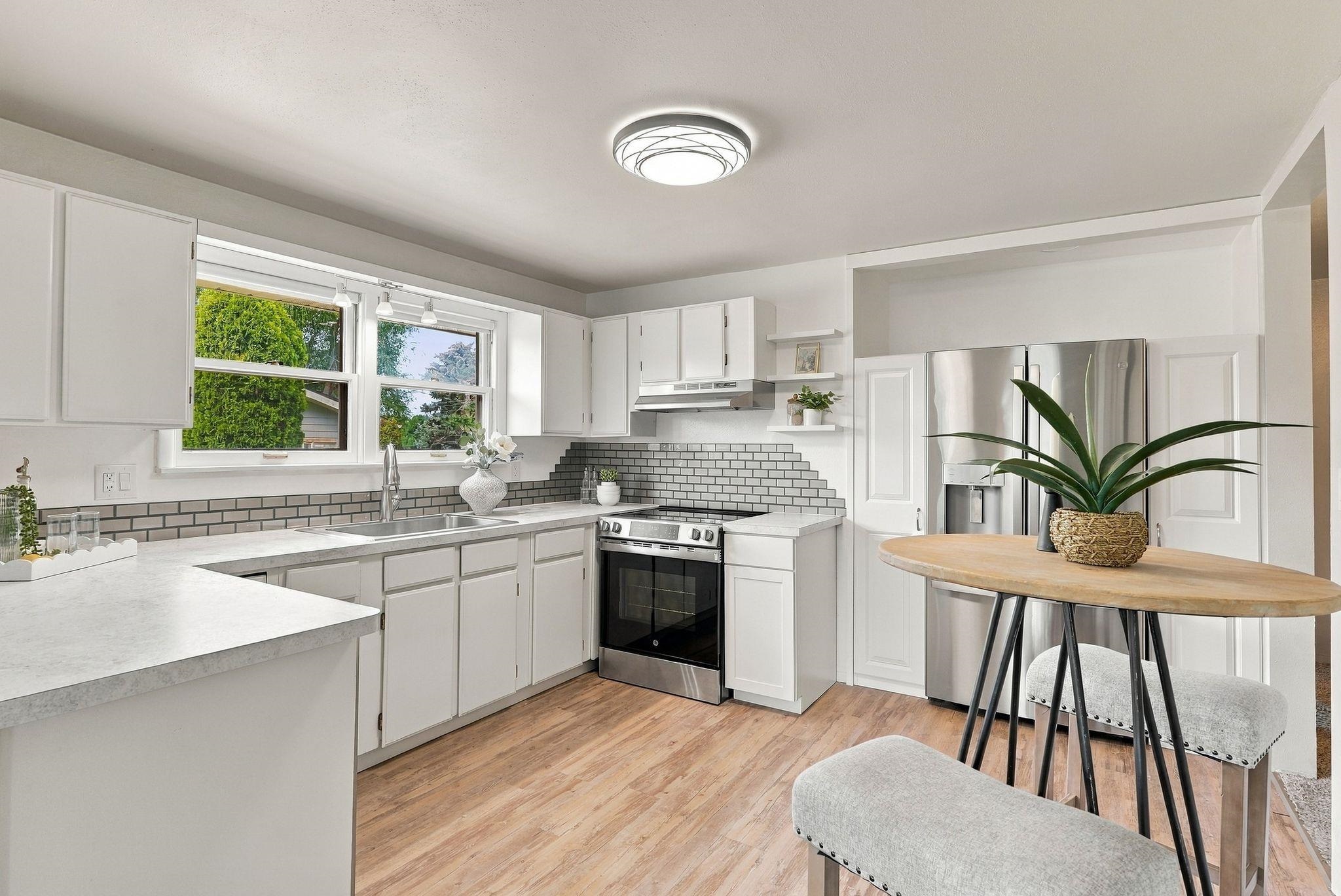 11403 E 11th Ave - Photo 19