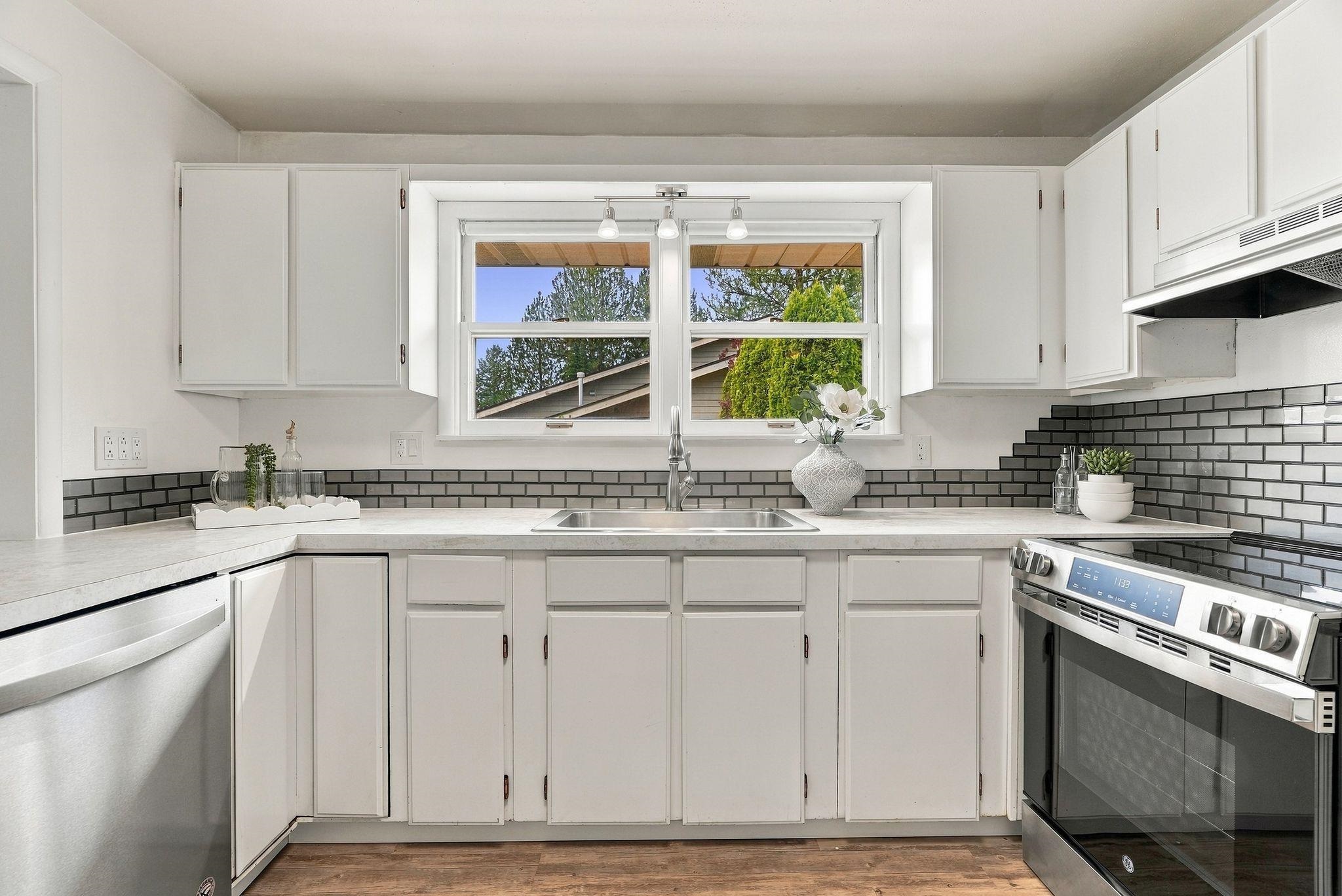 11403 E 11th Ave - Photo 20