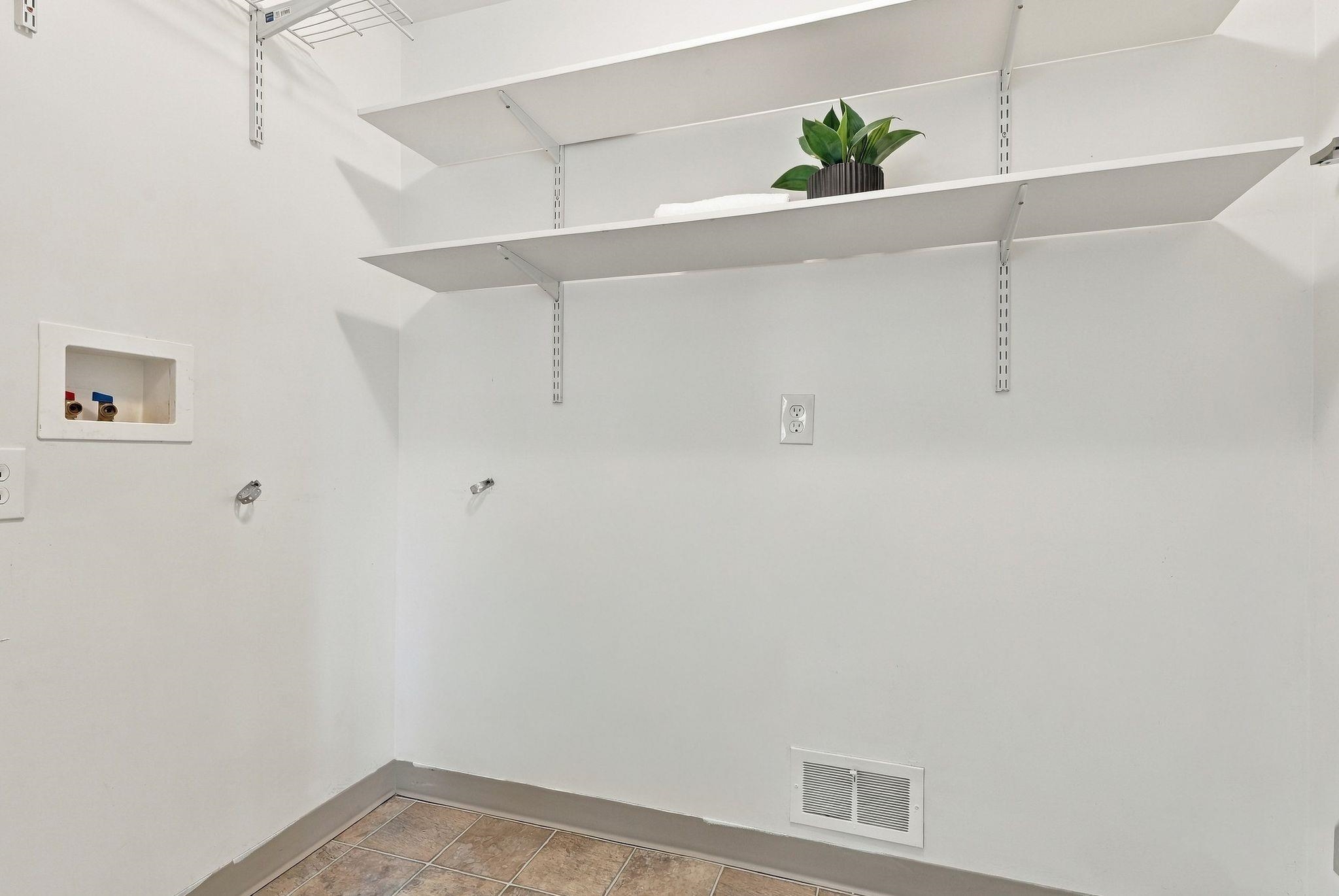 11403 E 11th Ave - Photo 25