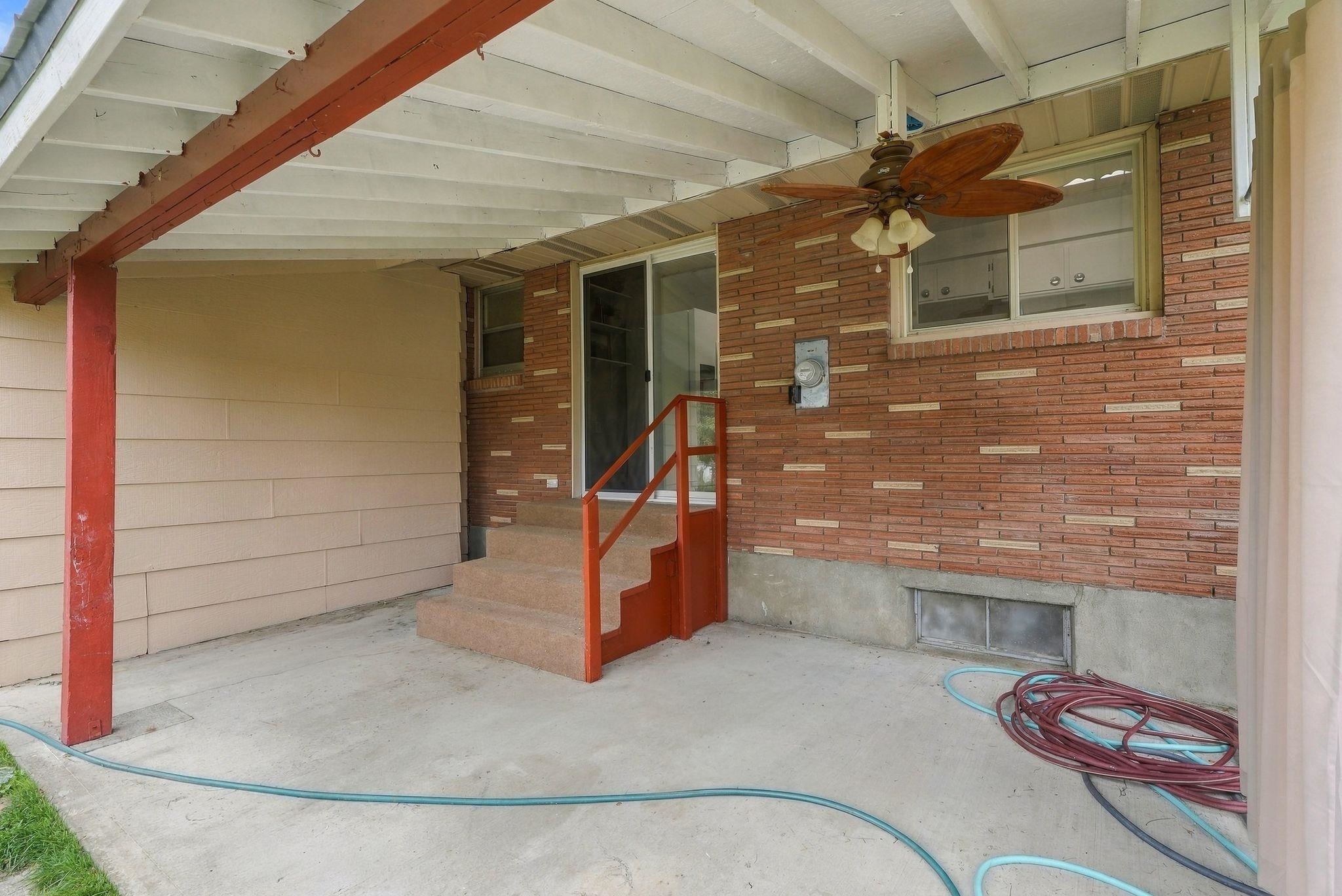 11403 E 11th Ave - Photo 34