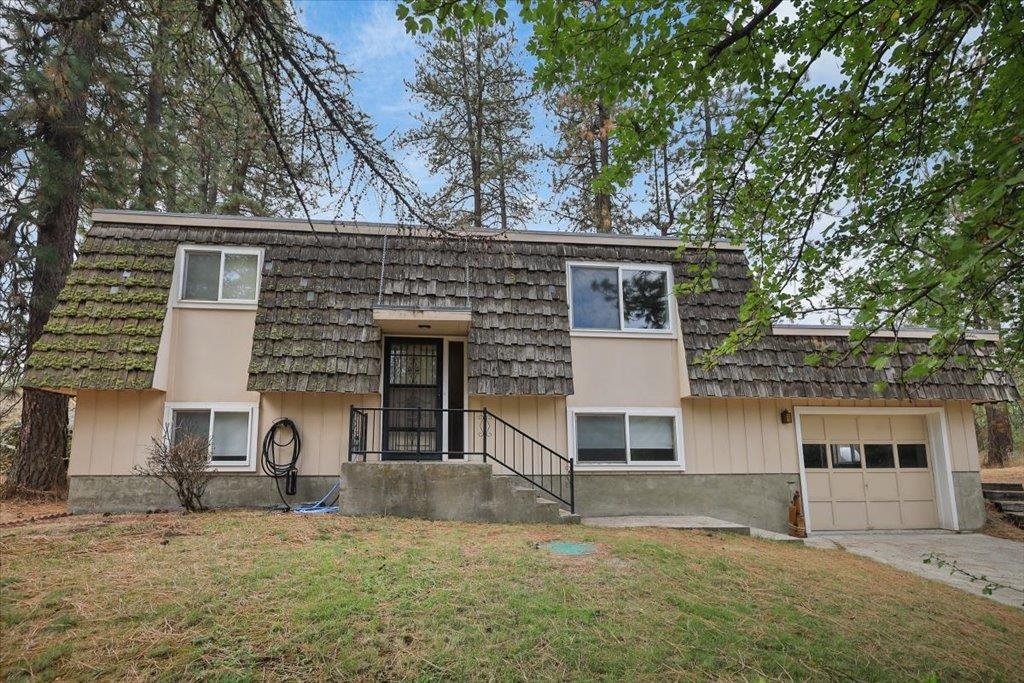 2211 W Hazard Rd - Photo 1