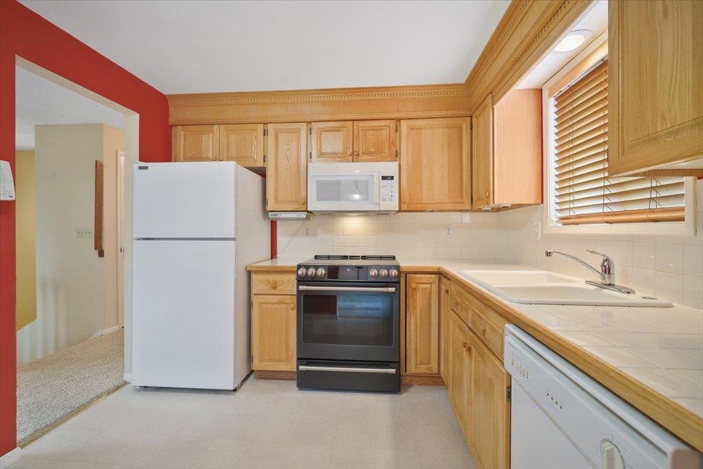 2211 W Hazard Rd - Photo 7