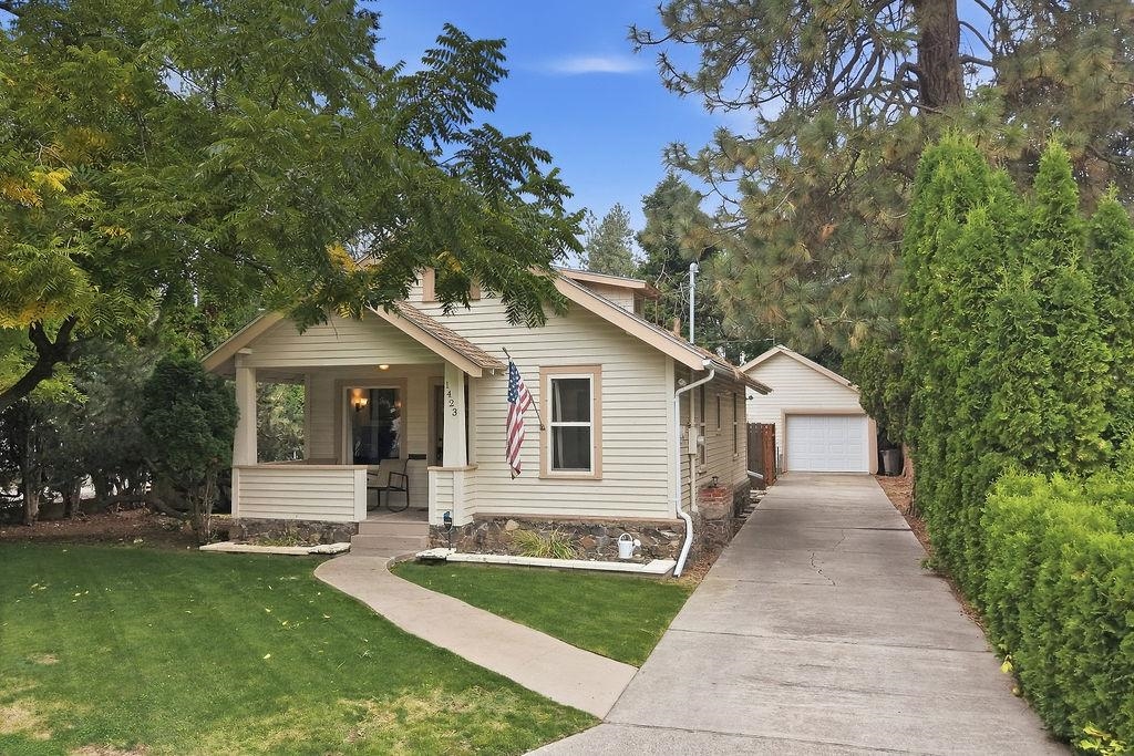 1423 E 36th Ave - Photo 1
