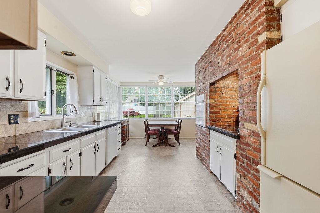 1423 E 36th Ave - Photo 10