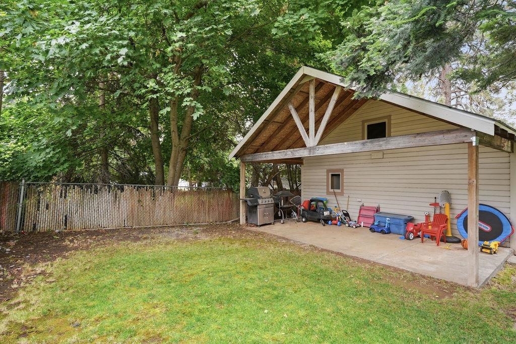 1423 E 36th Ave - Photo 33