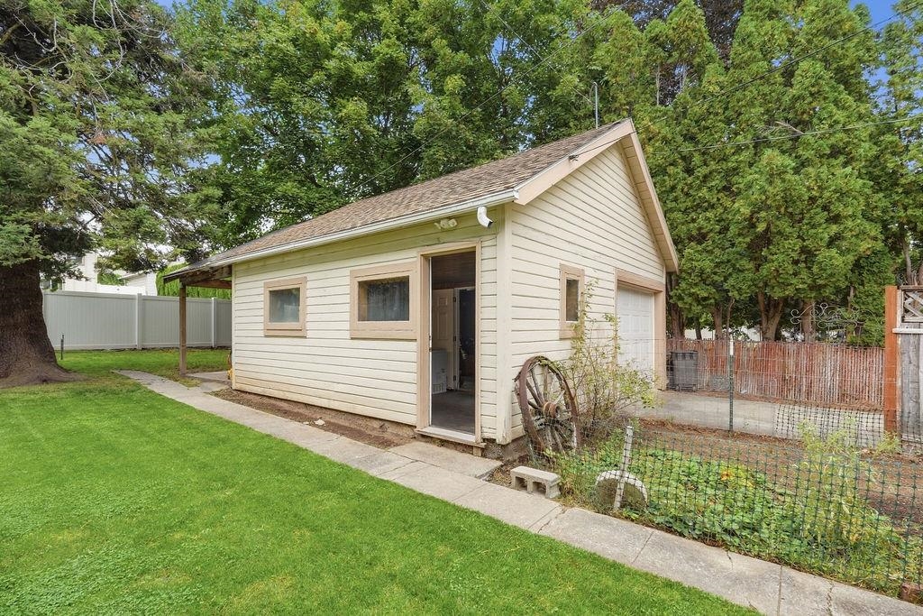 1423 E 36th Ave - Photo 36