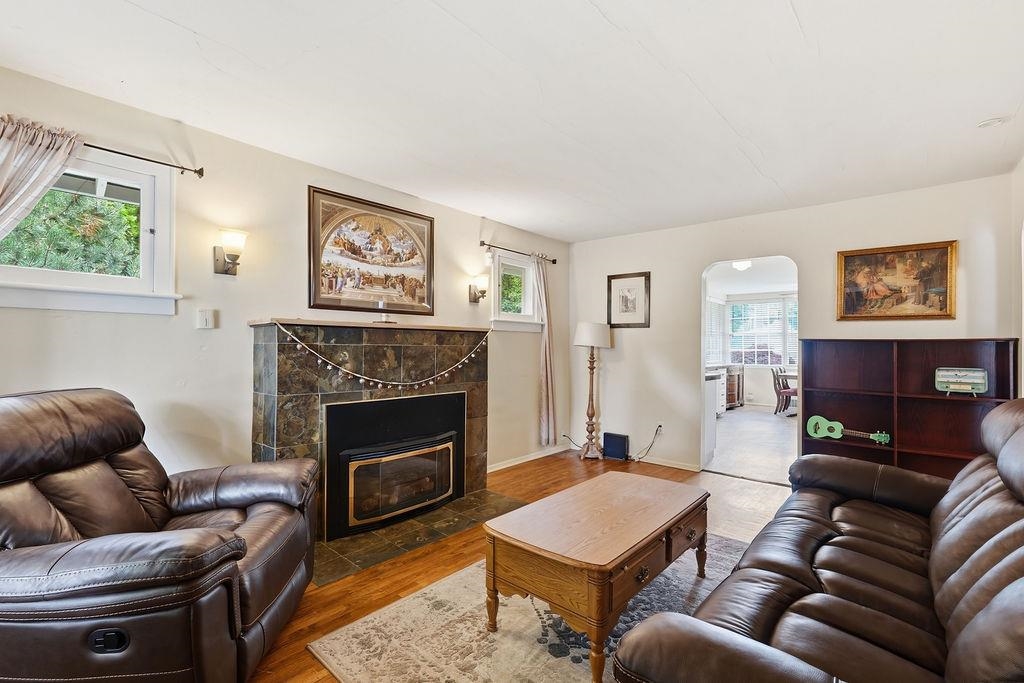 1423 E 36th Ave - Photo 4