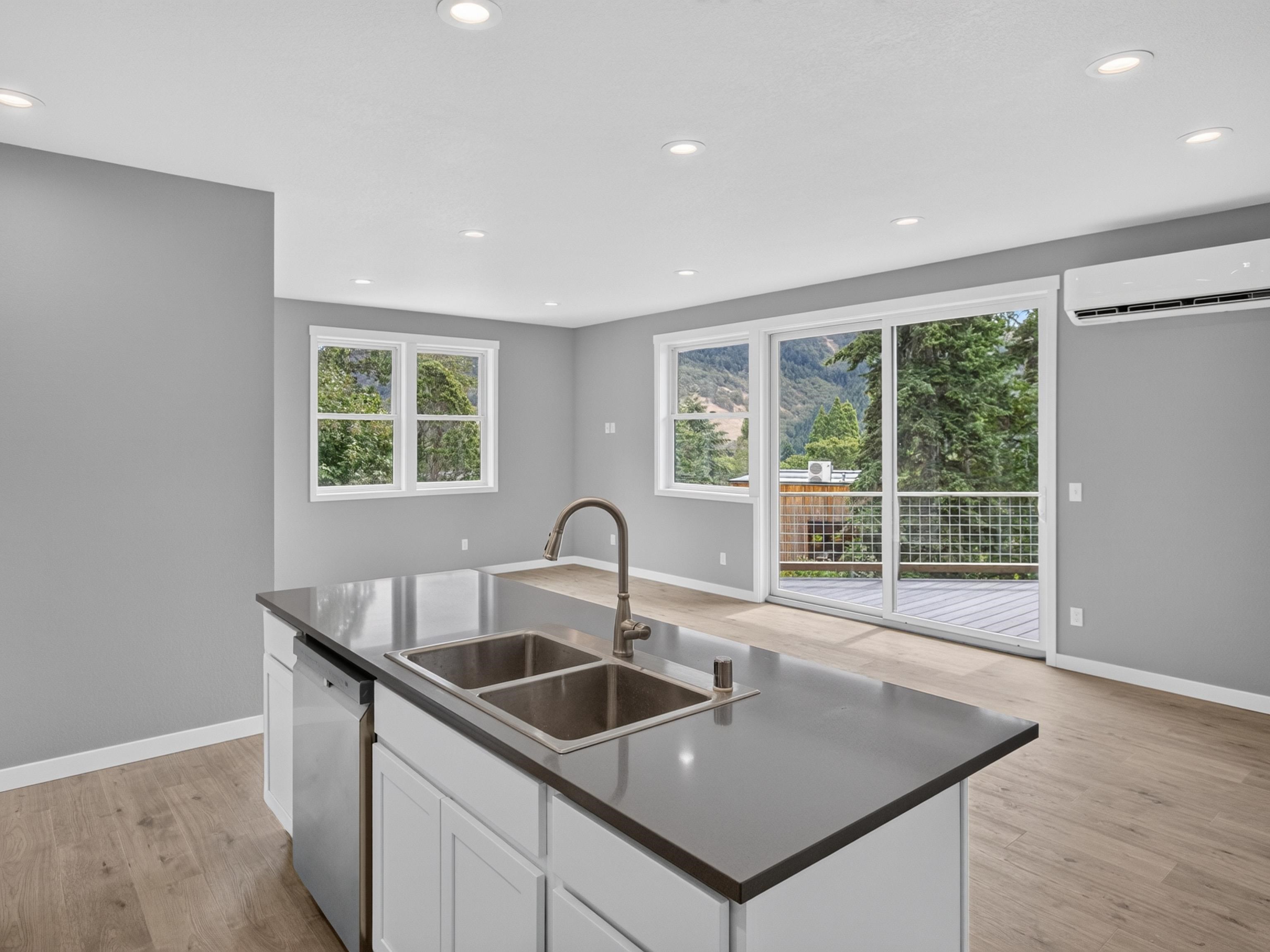 215 NW Sophie Ln - Photo 14