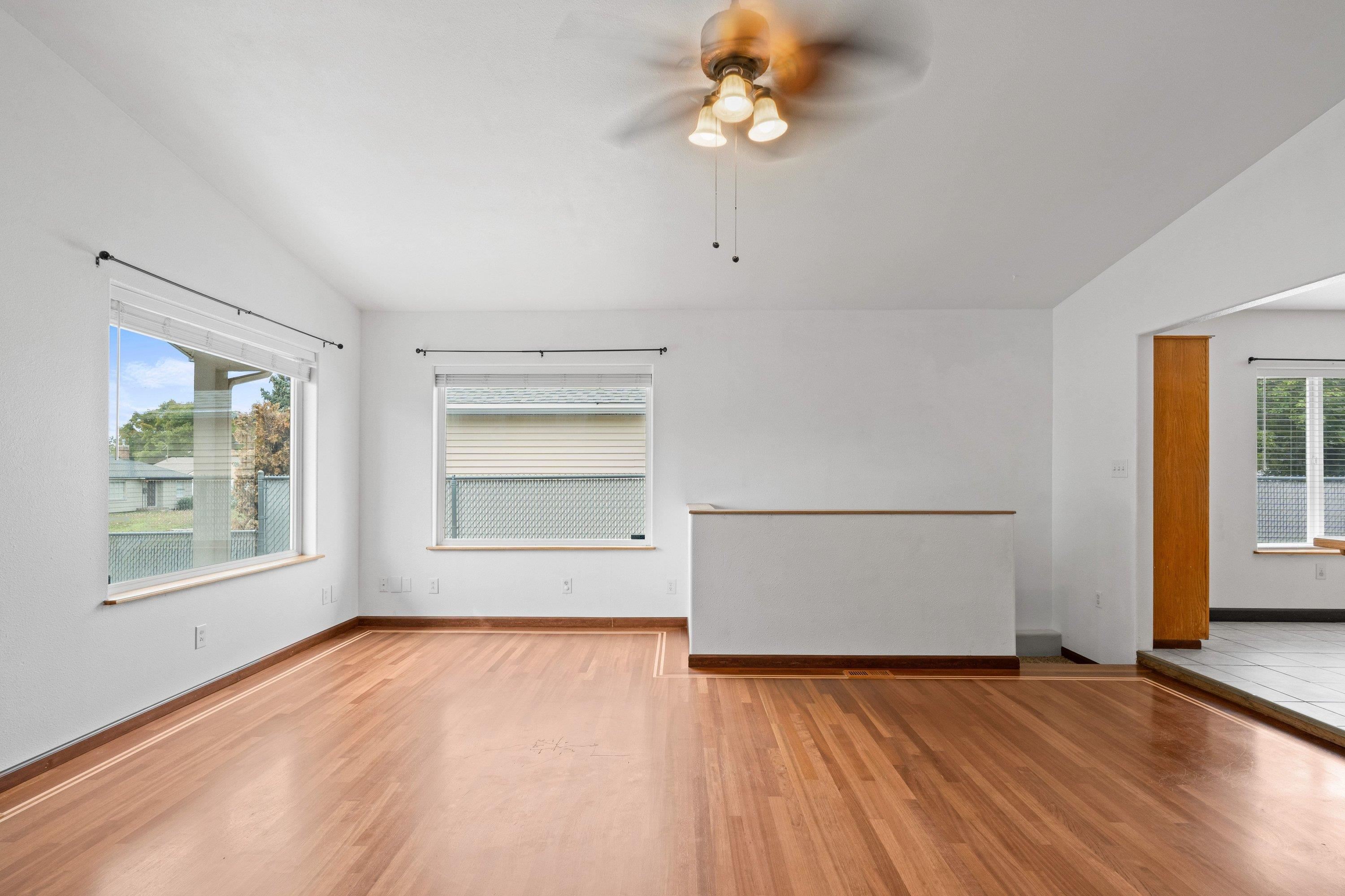 2324 W Everett Ave - Photo 6