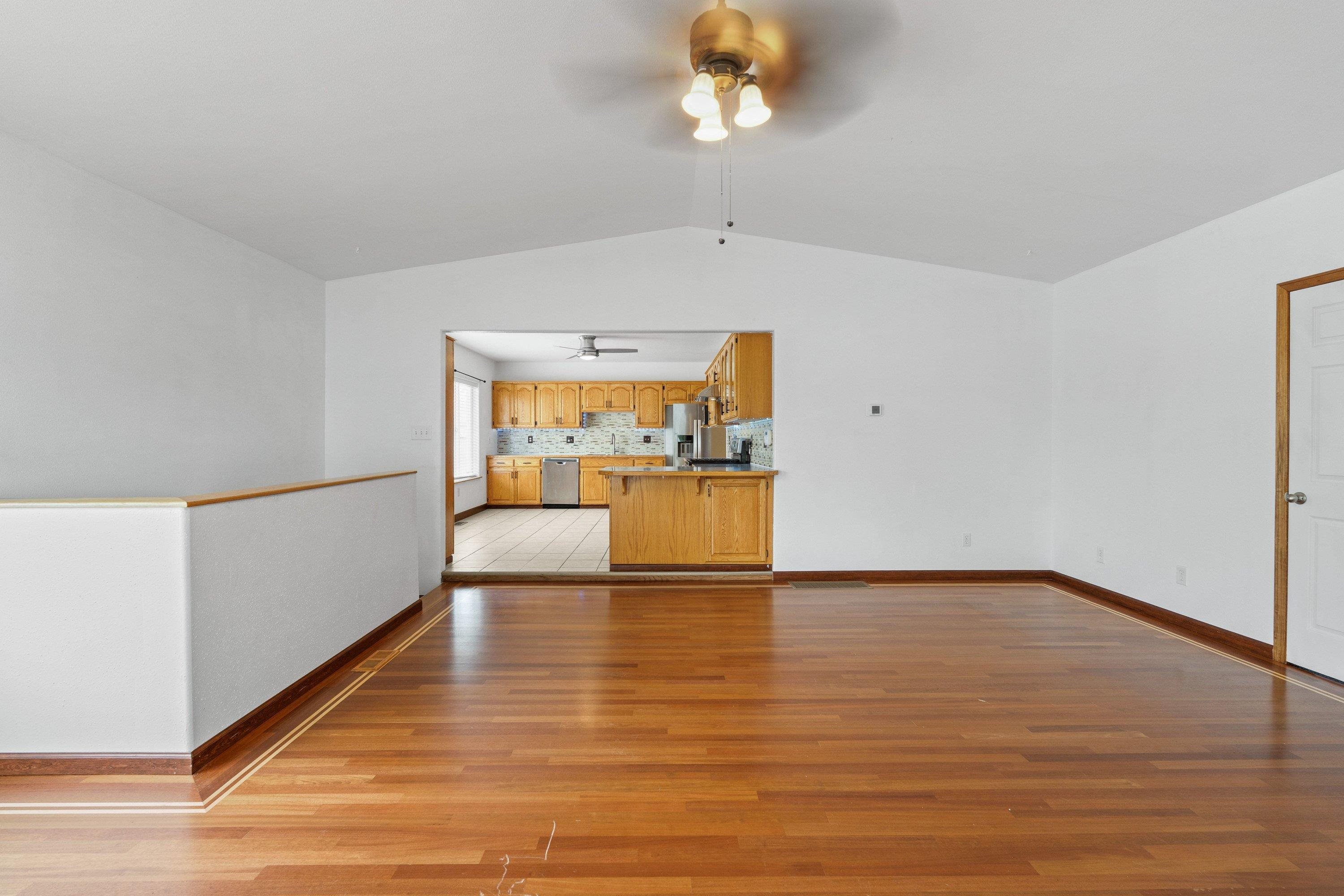 2324 W Everett Ave - Photo 7