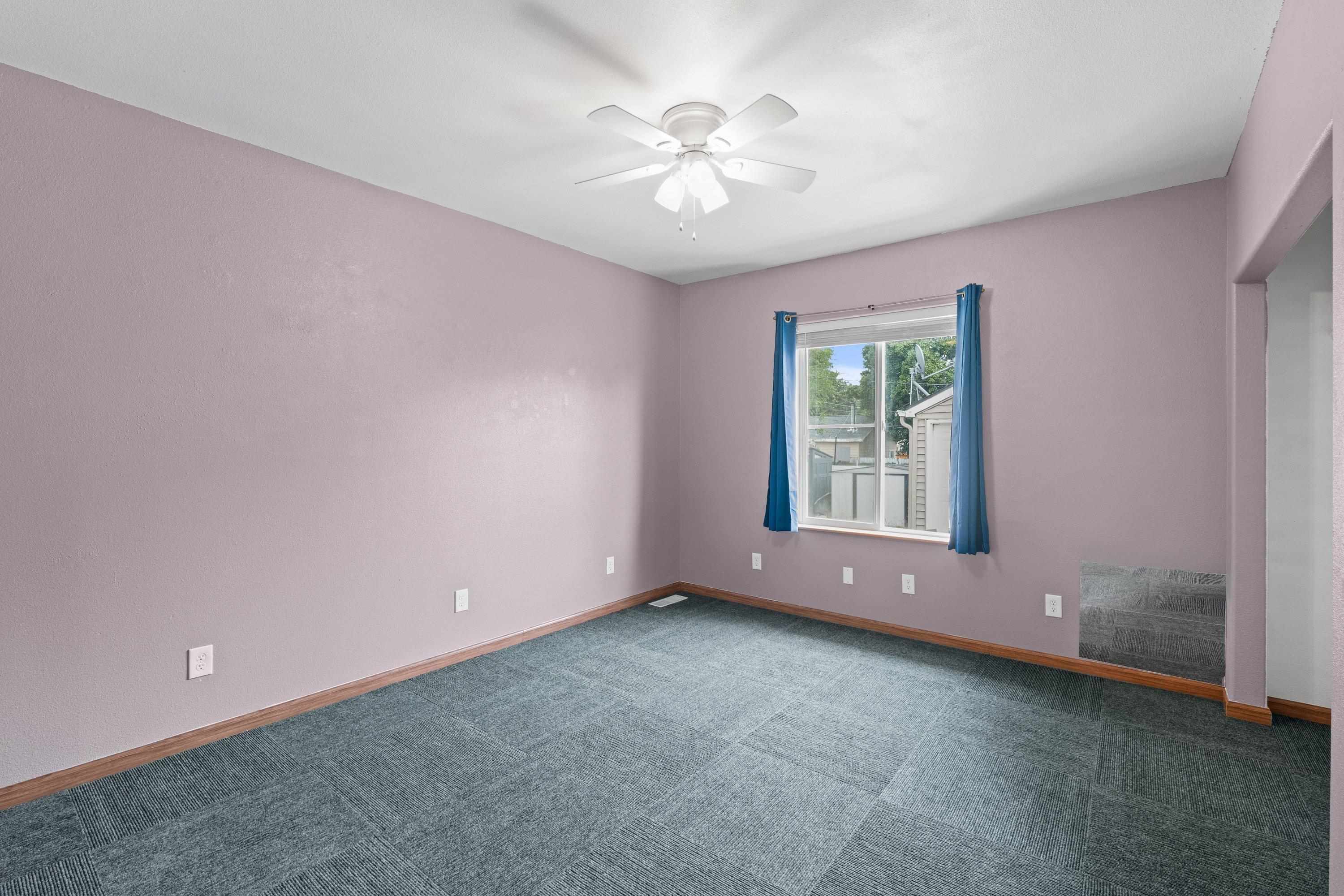 2324 W Everett Ave - Photo 19