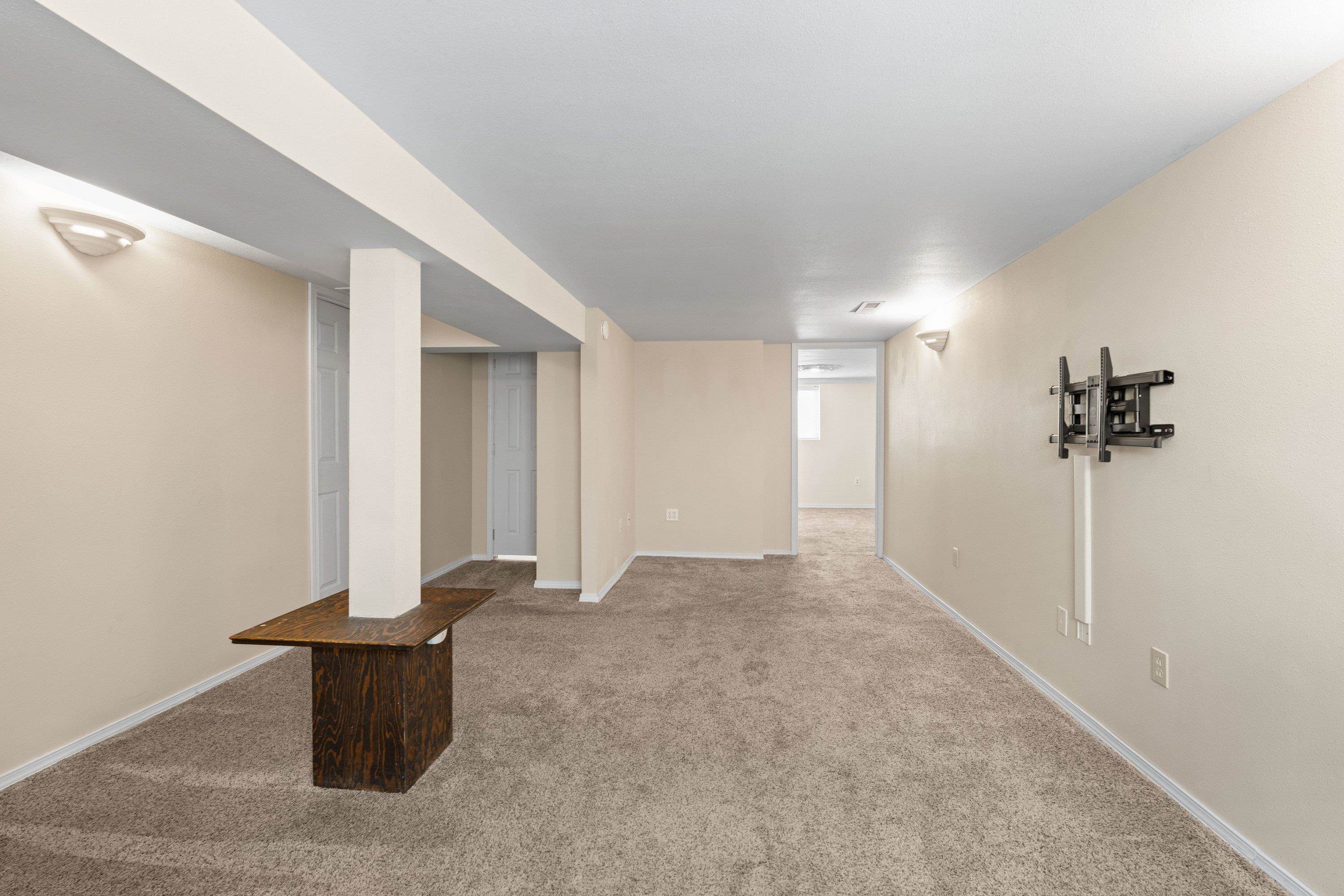 2324 W Everett Ave - Photo 23