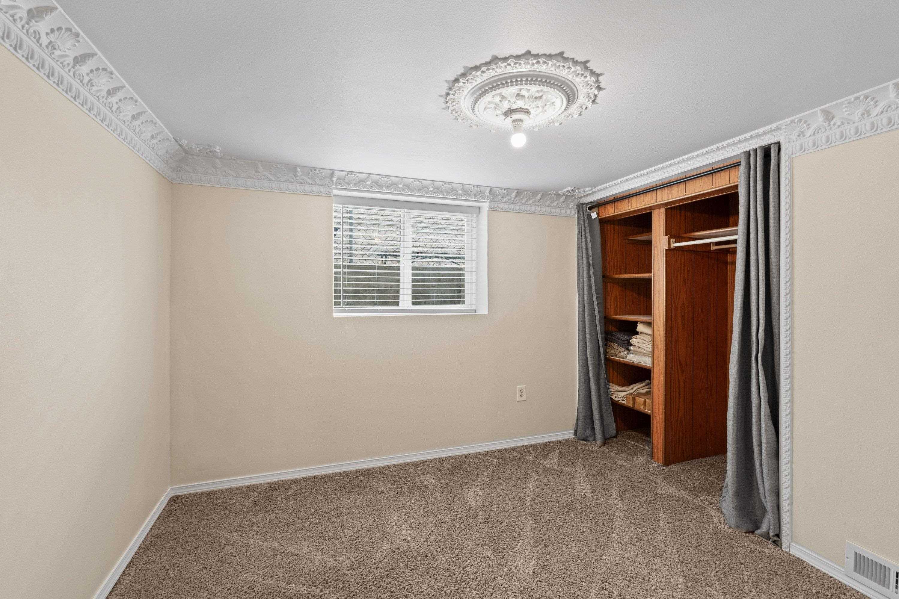 2324 W Everett Ave - Photo 26