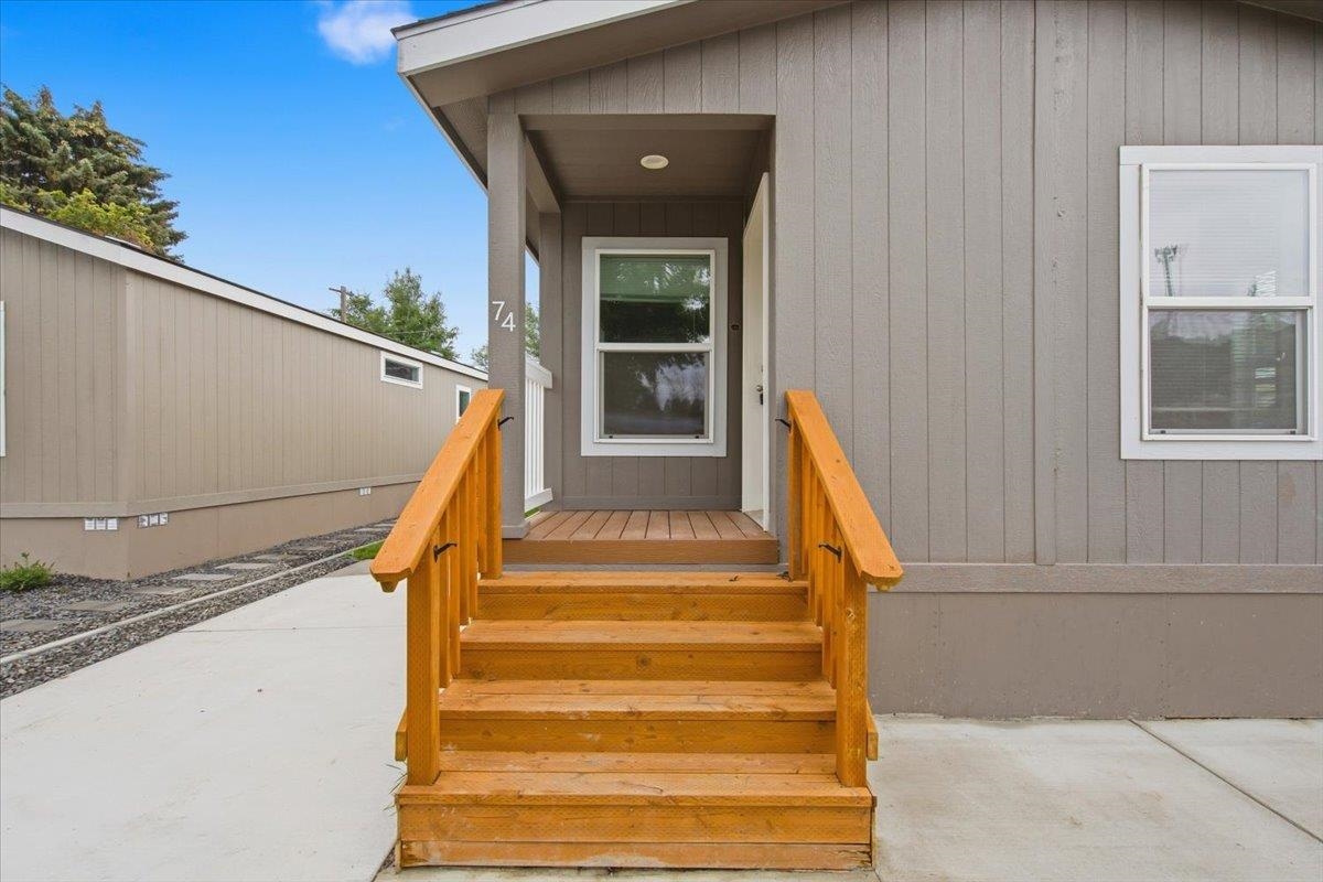 11920 E Mansfield Ave - Photo 3