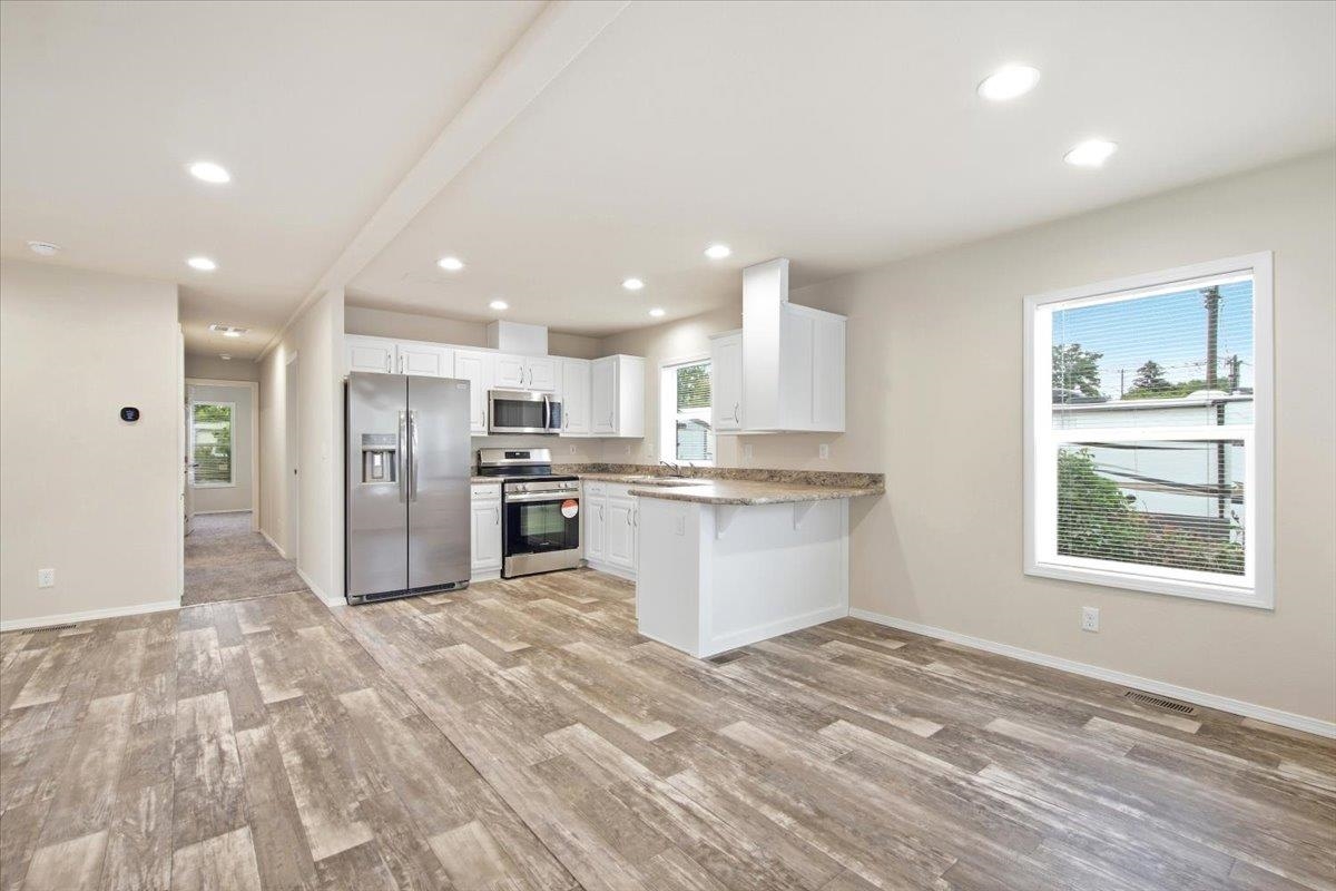 11920 E Mansfield Ave - Photo 4