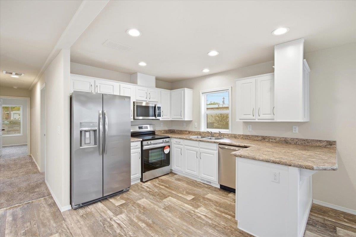 11920 E Mansfield Ave - Photo 7