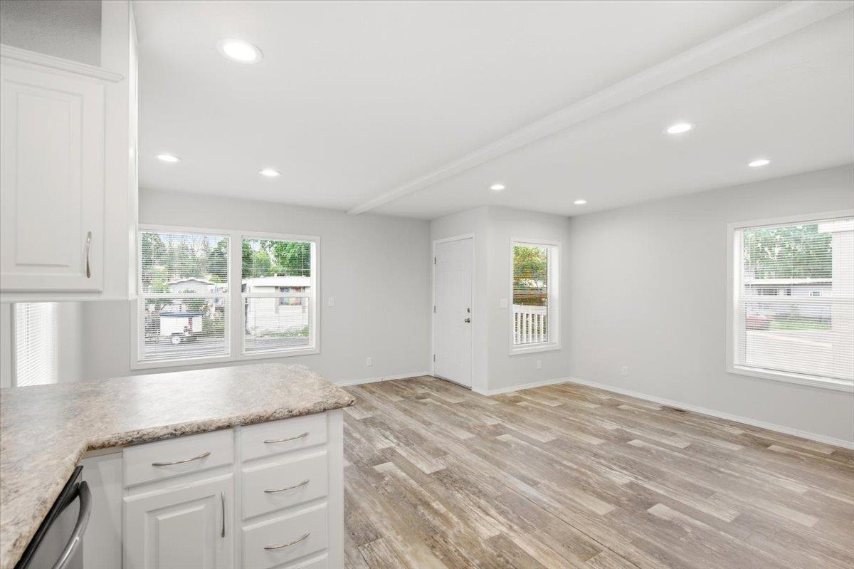 11920 E Mansfield Ave - Photo 10