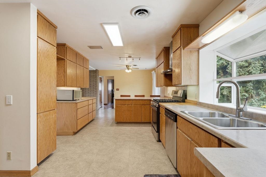 2717 S Raymond Rd - Photo 9