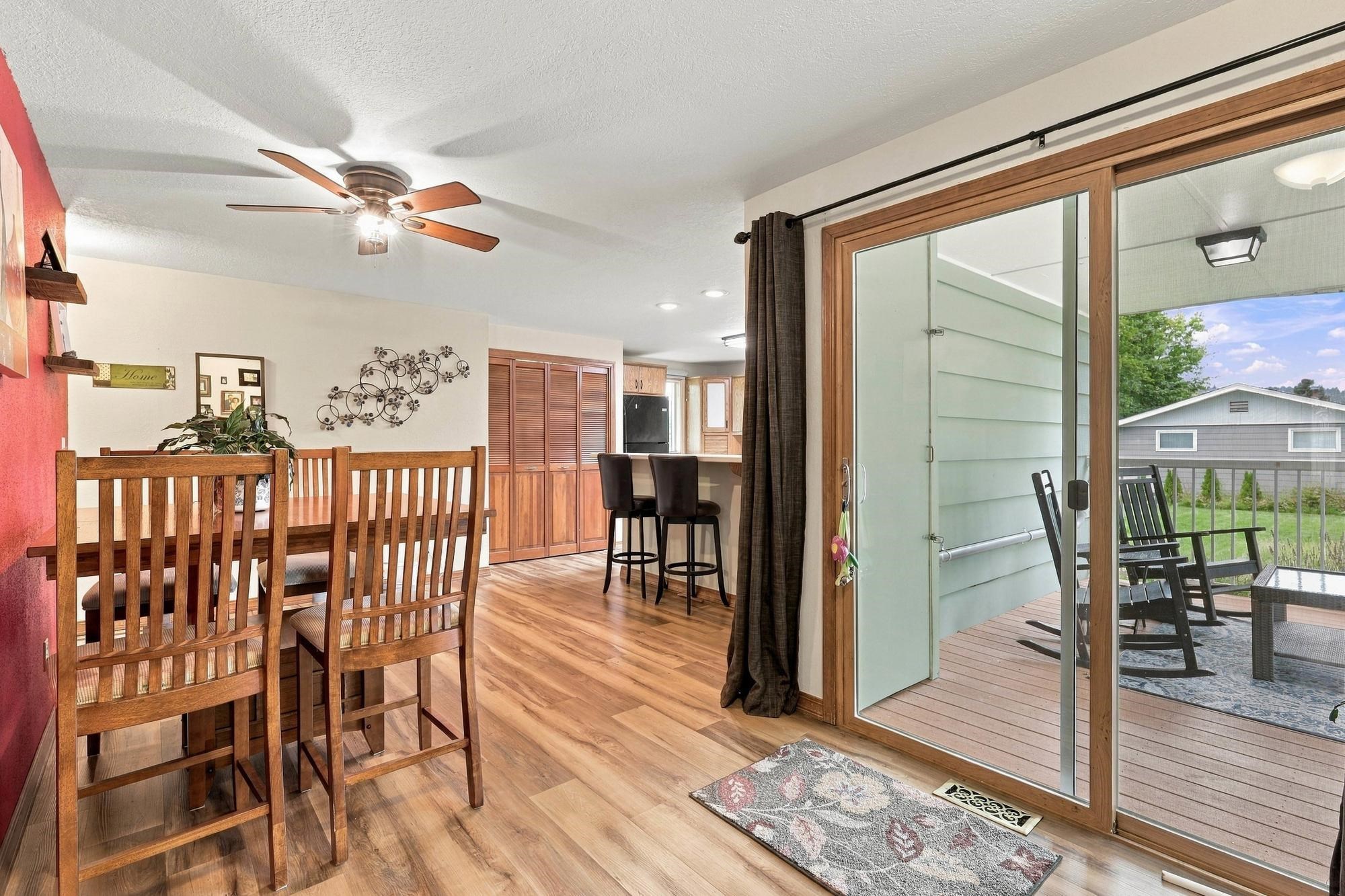 2524 S Pines Rd - Photo 7