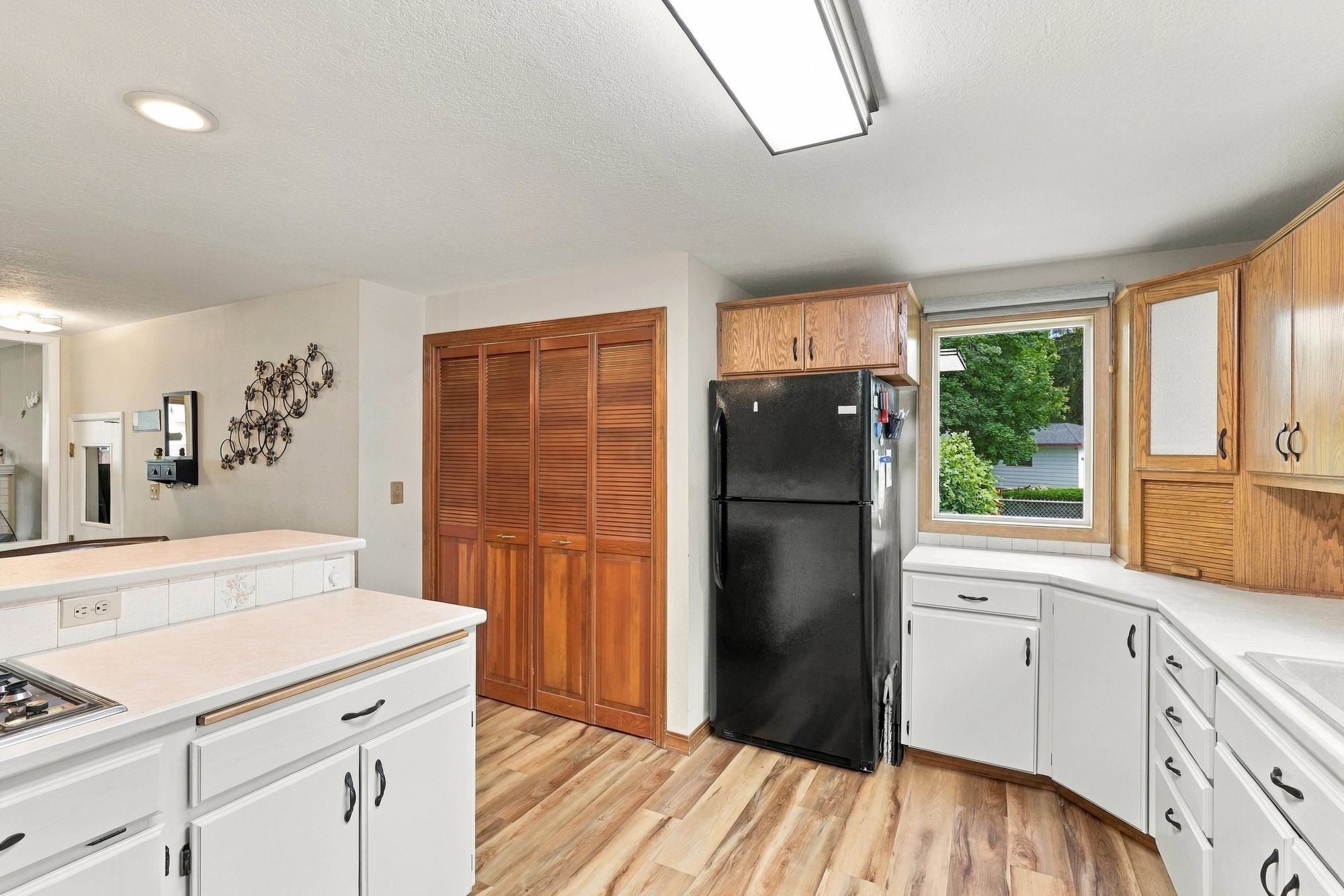 2524 S Pines Rd - Photo 10