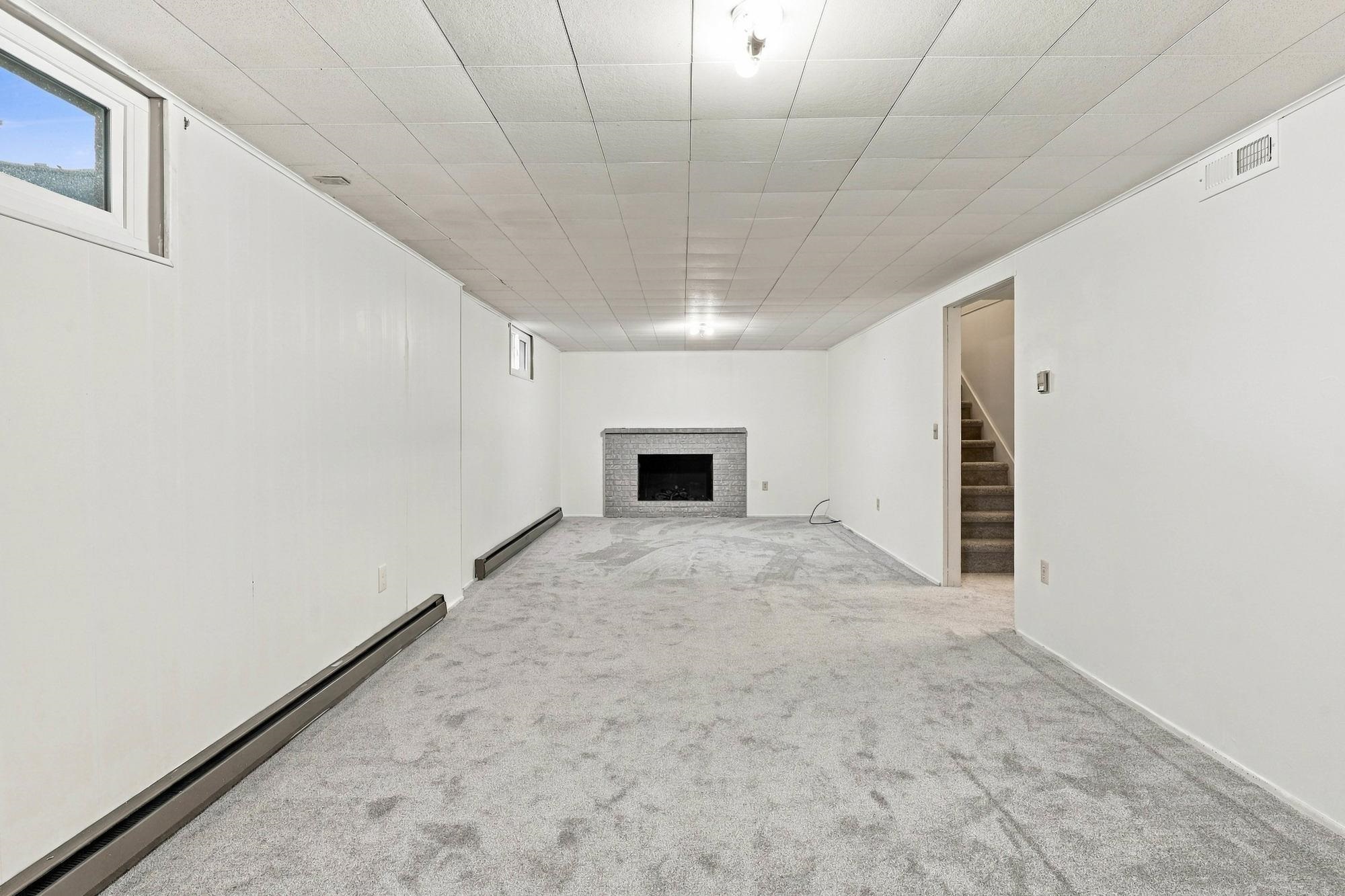 2524 S Pines Rd - Photo 19