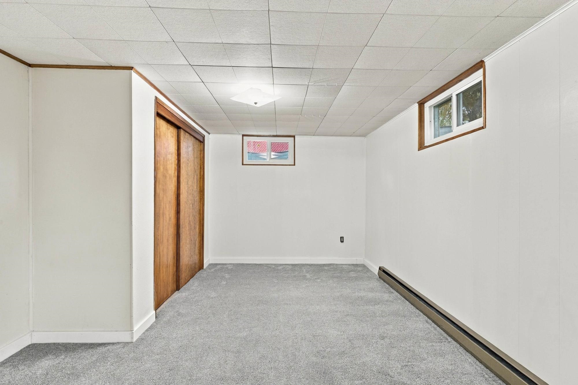 2524 S Pines Rd - Photo 23