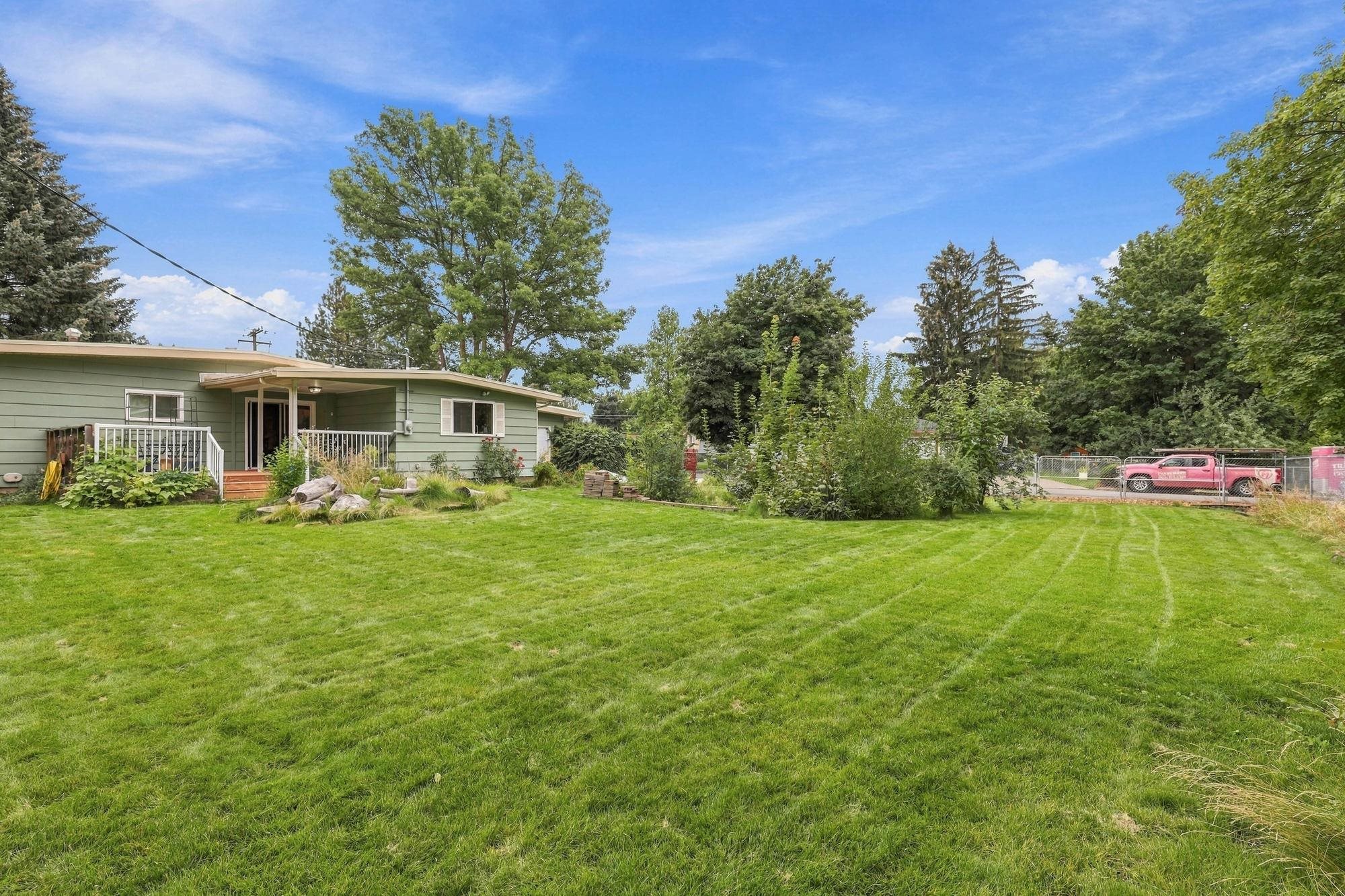 2524 S Pines Rd - Photo 28