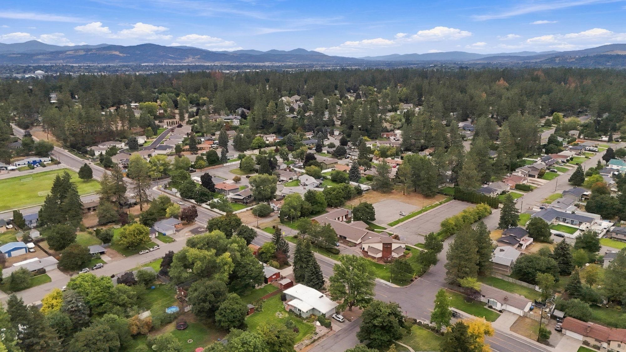 2524 S Pines Rd - Photo 34