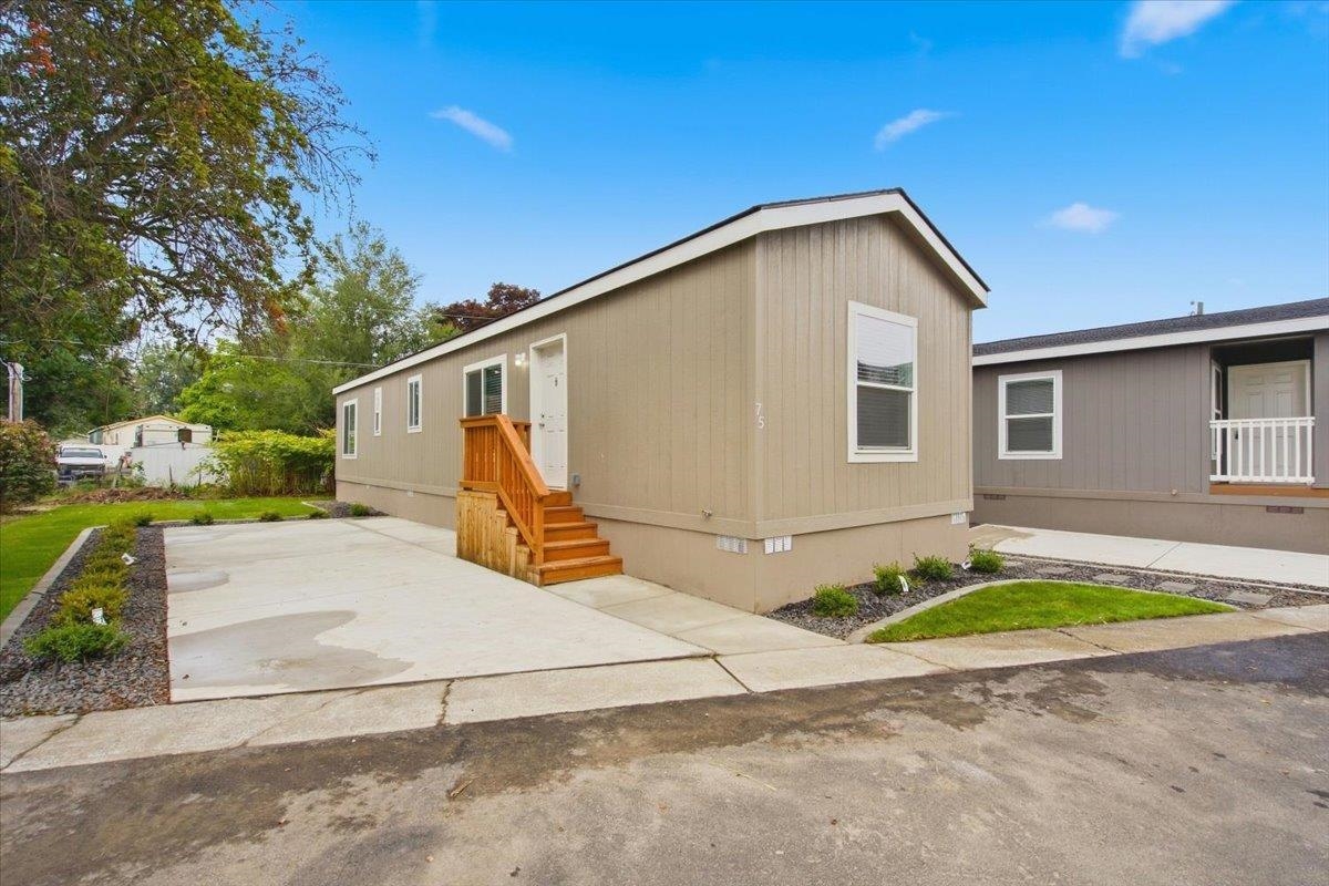 11920 E Mansfield Ave - Photo 4