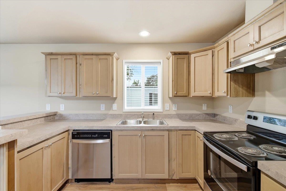 11920 E Mansfield Ave - Photo 12