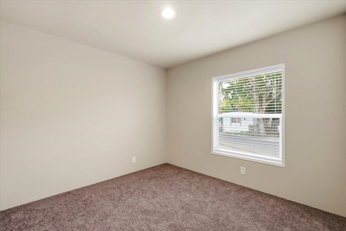 11920 E Mansfield Ave - Photo 18