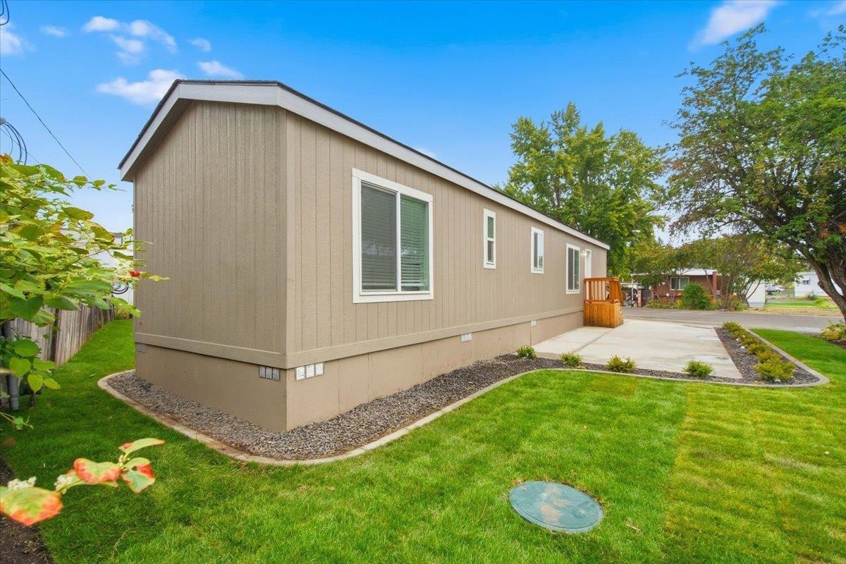 11920 E Mansfield Ave - Photo 21
