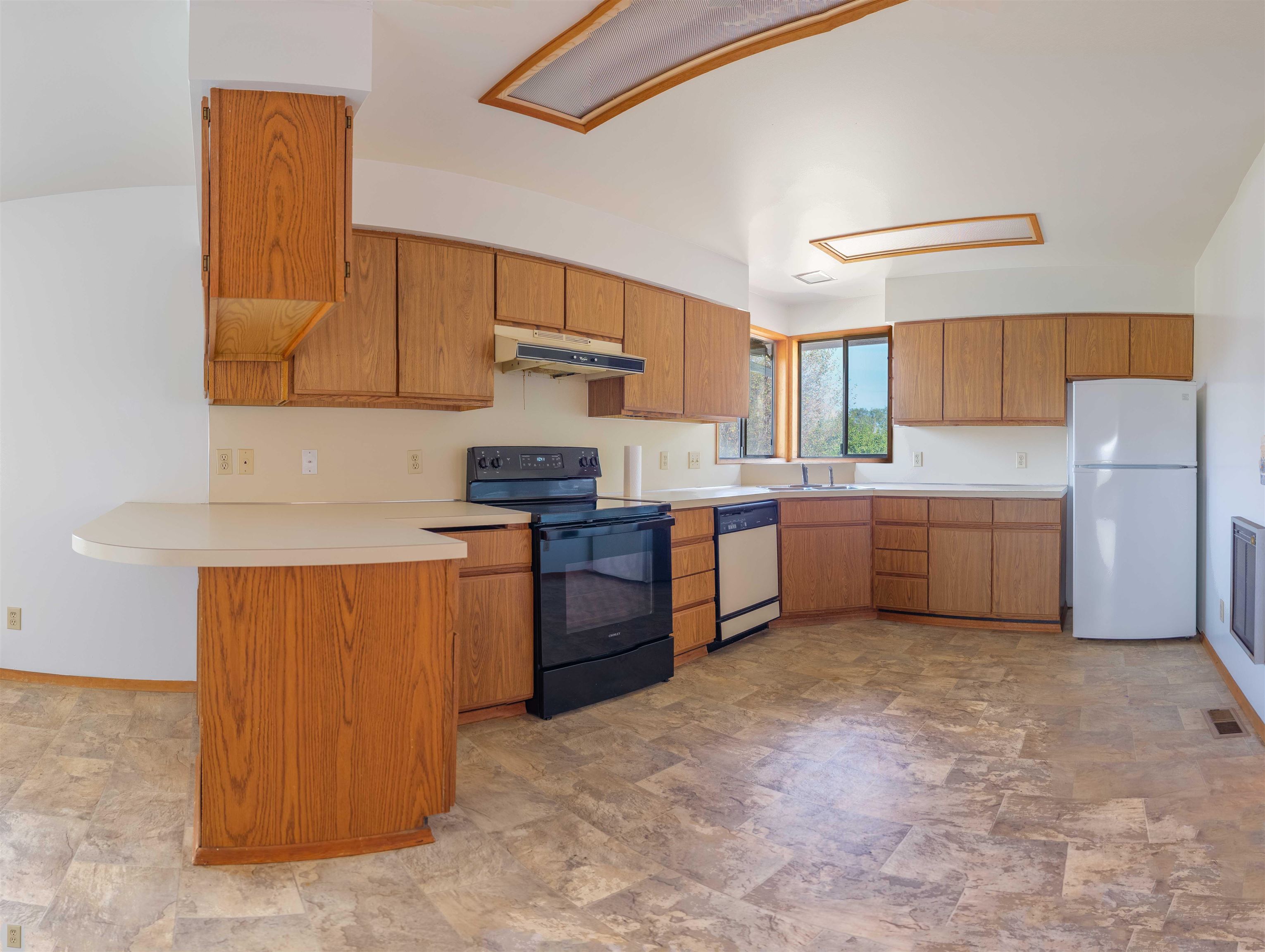 121 SW State St - Photo 6