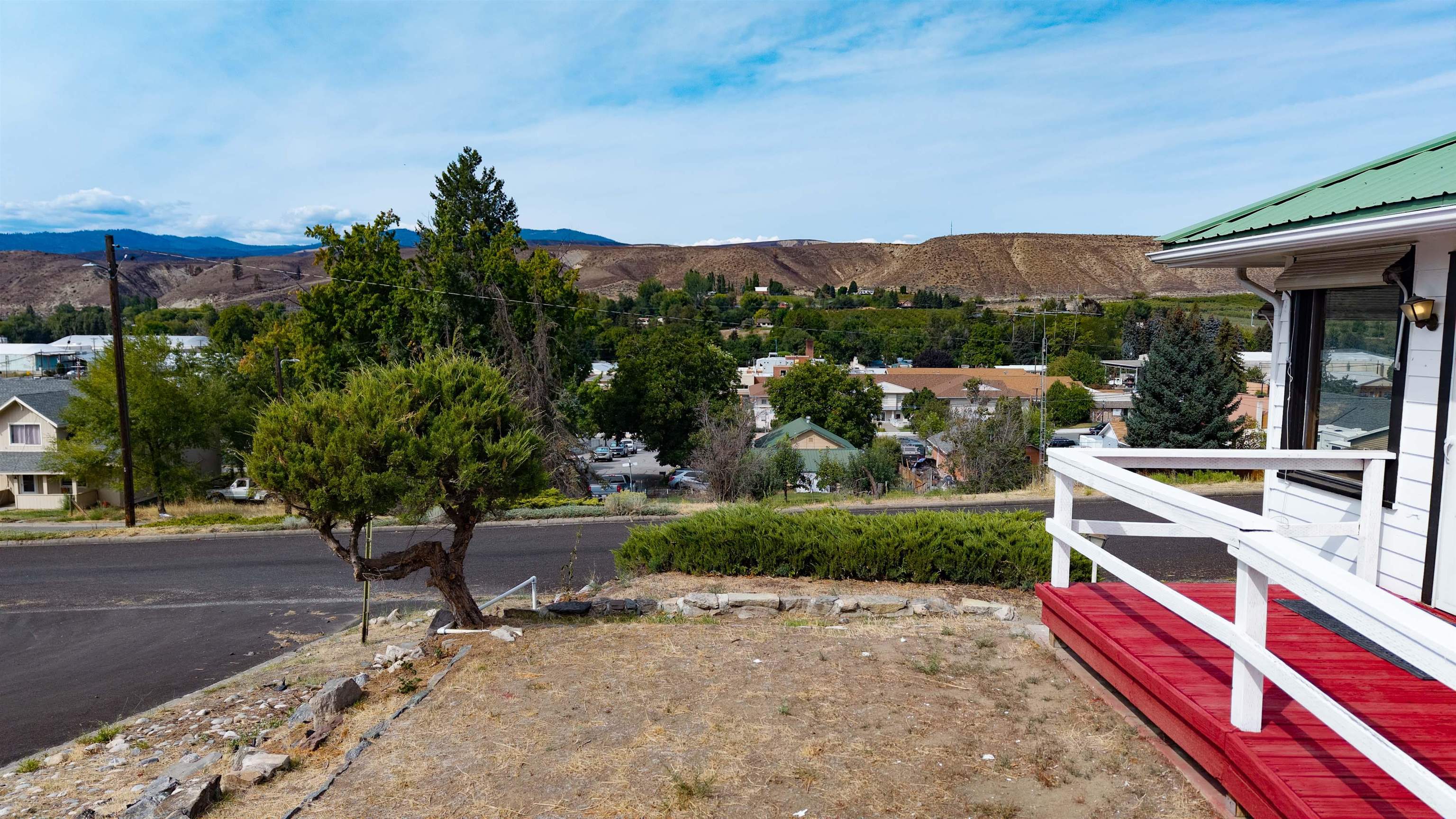 121 SW State St - Photo 24