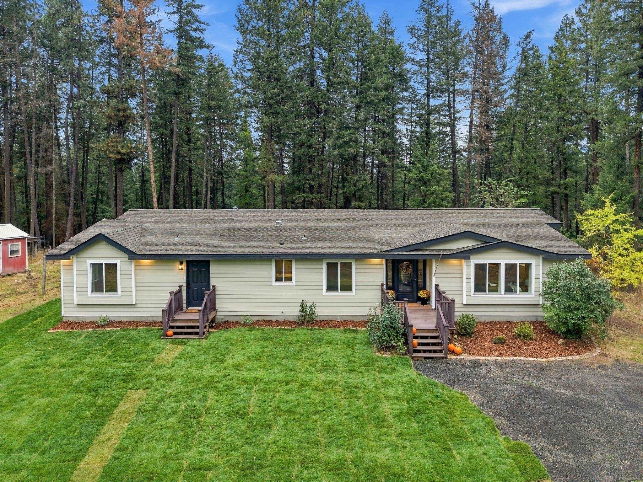 10927 E Halliday Rd - Photo 1