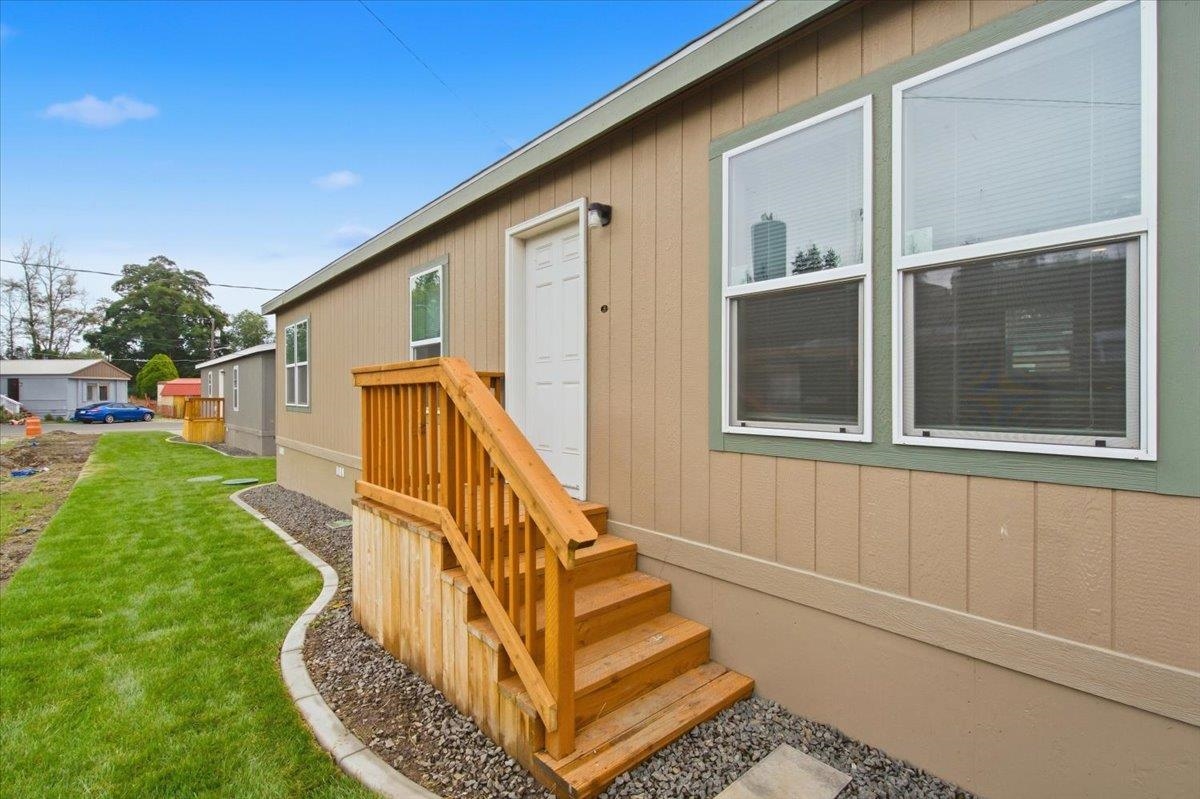 11920 E Mansfield Ave - Photo 4