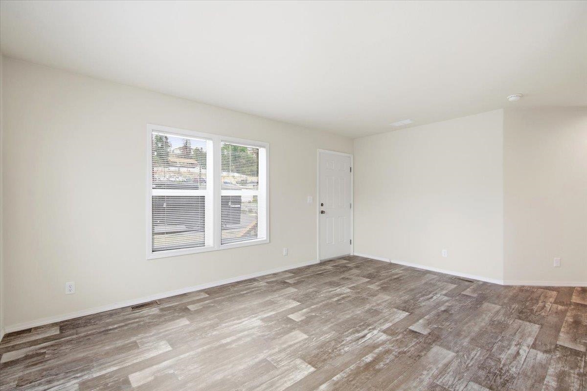 11920 E Mansfield Ave - Photo 8