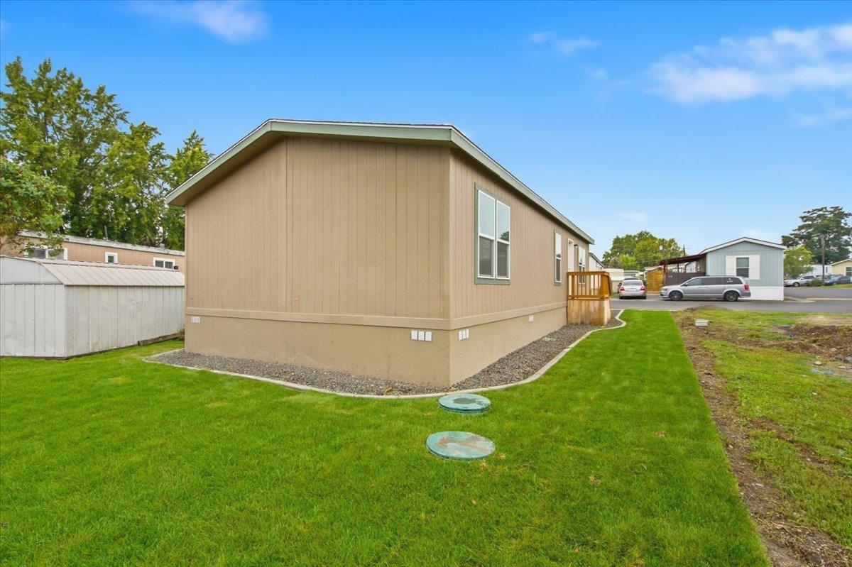 11920 E Mansfield Ave - Photo 25