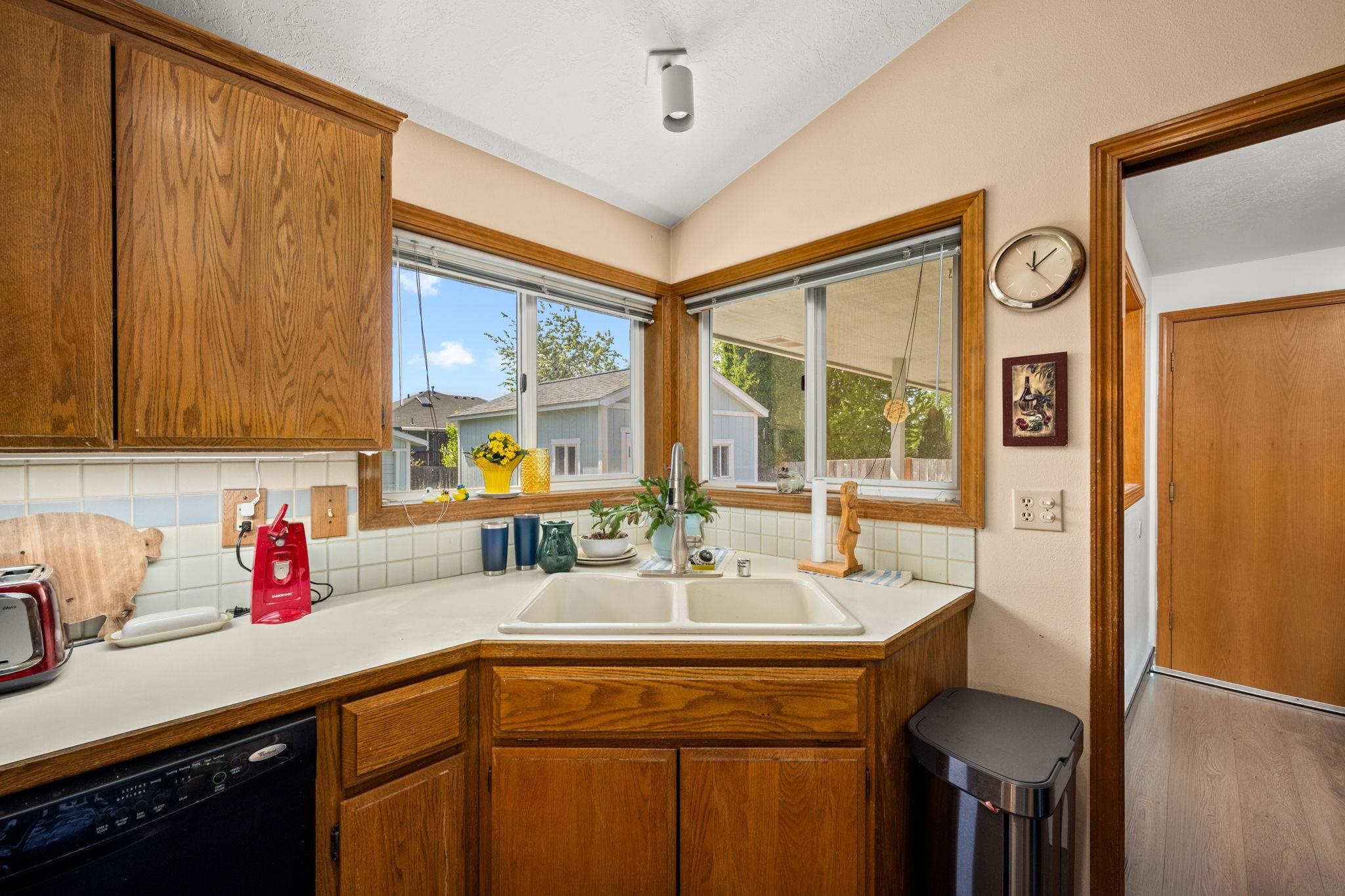 4637 W Shawnee Ave - Photo 13