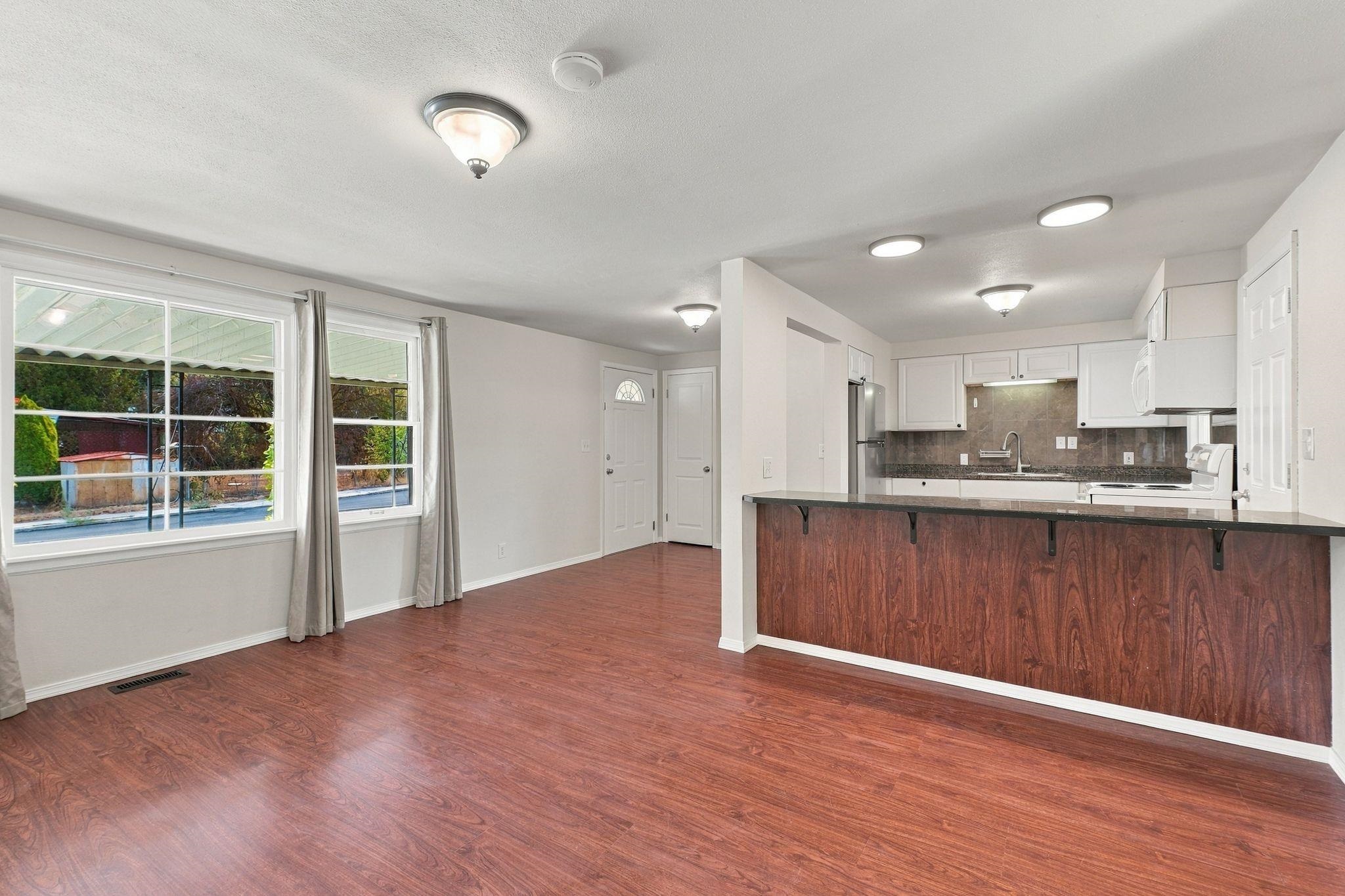 2034 S FREYA St - Photo 7