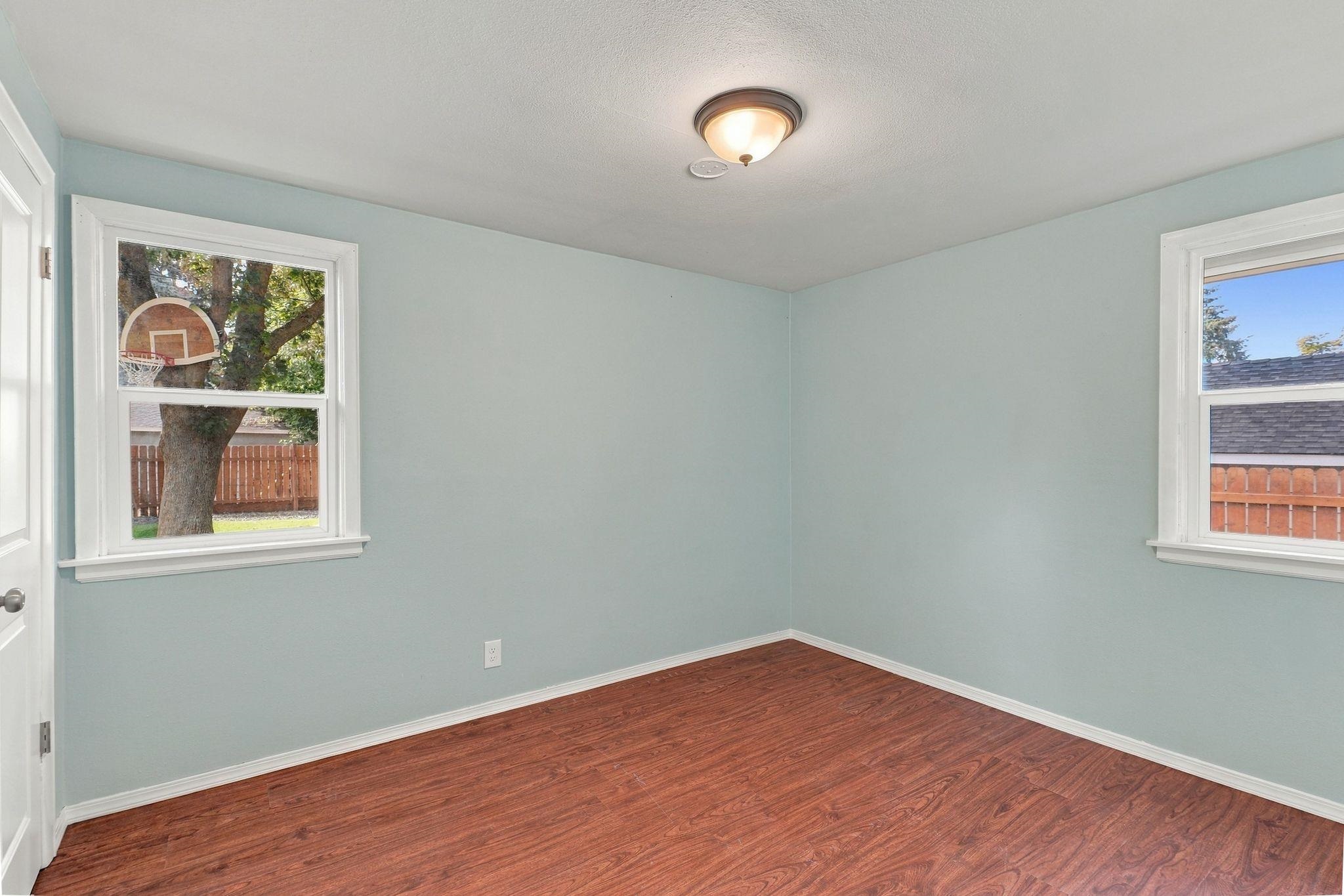 2034 S FREYA St - Photo 20