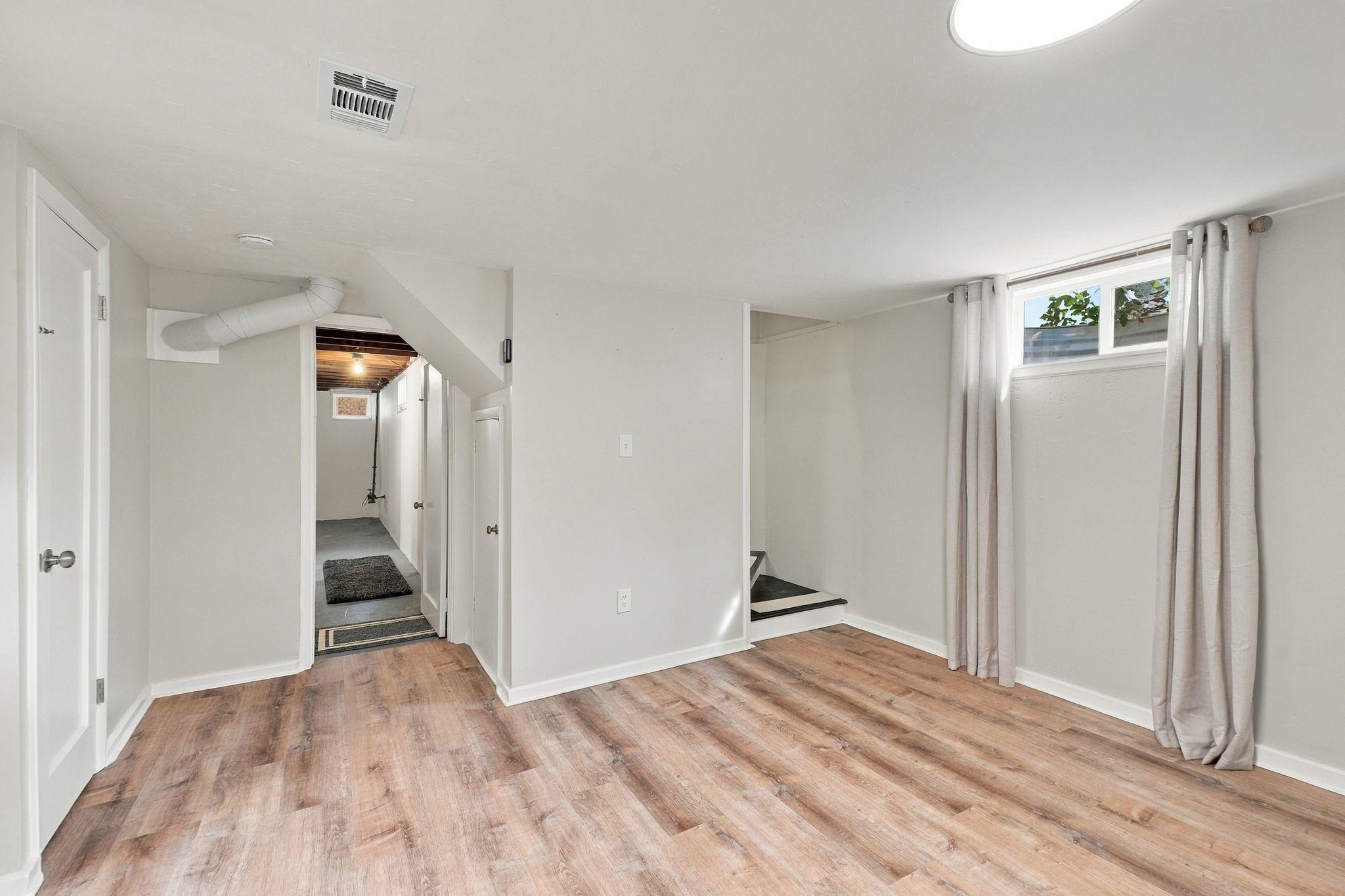 2034 S FREYA St - Photo 24