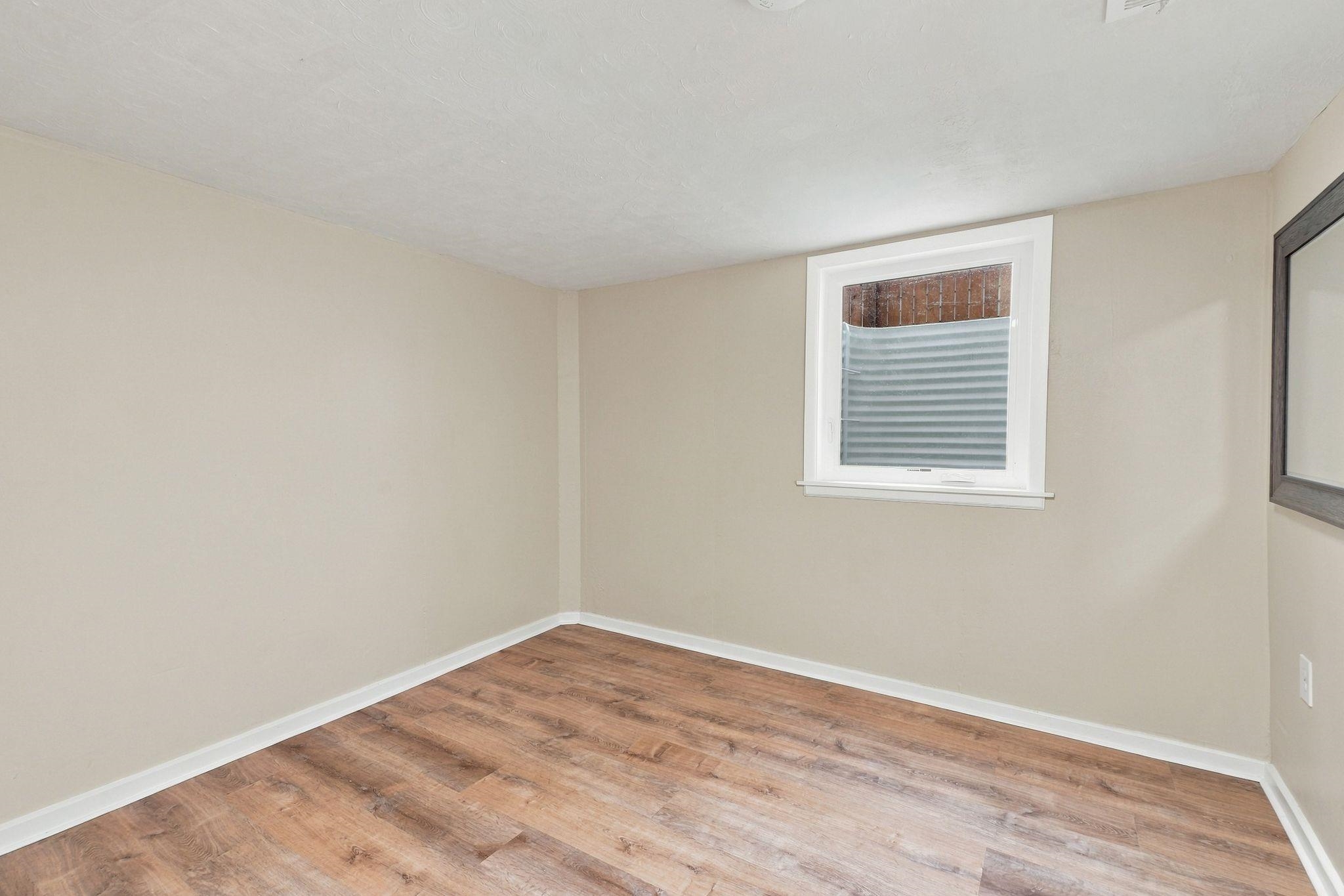 2034 S FREYA St - Photo 25