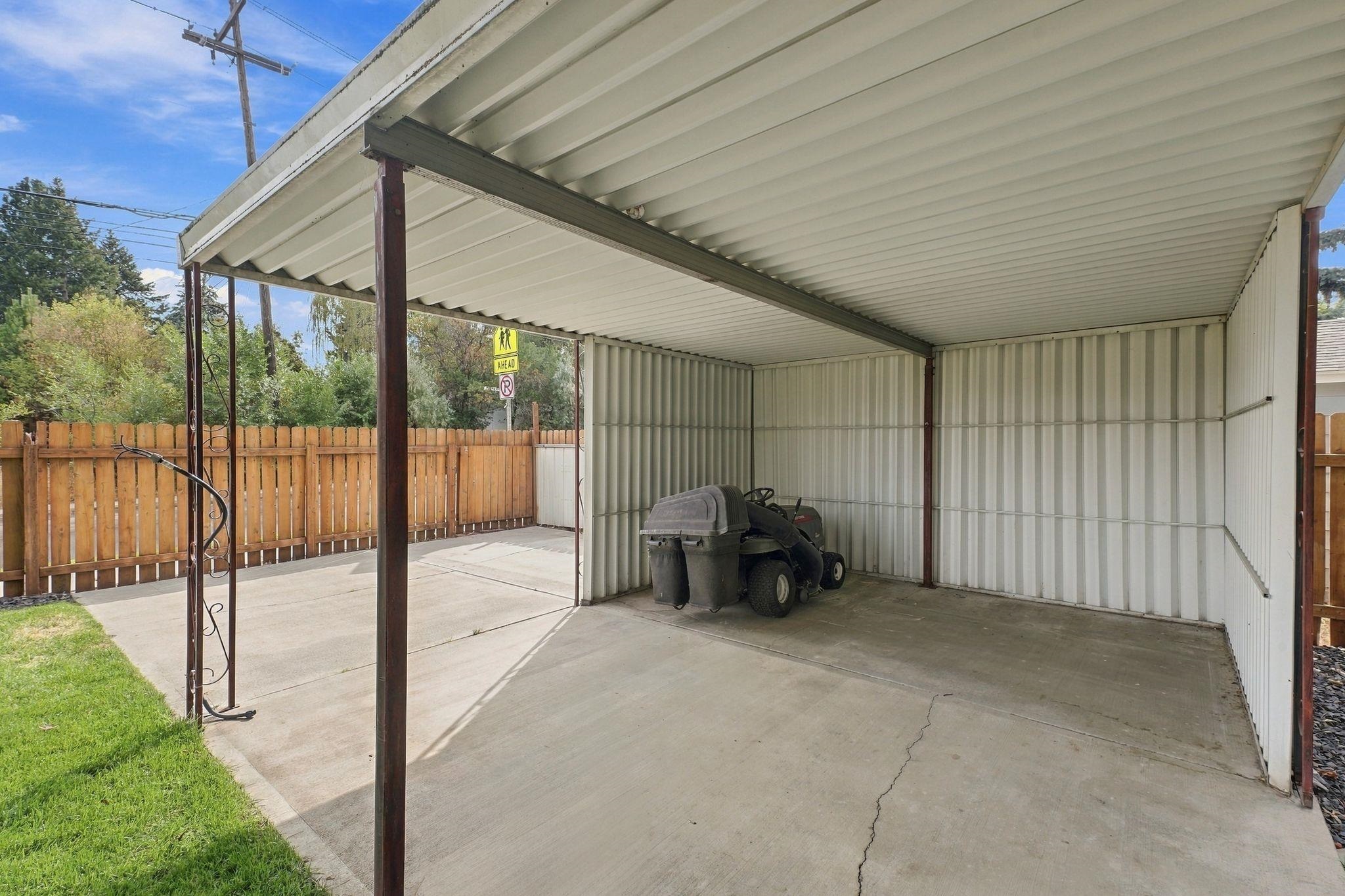 2034 S FREYA St - Photo 35