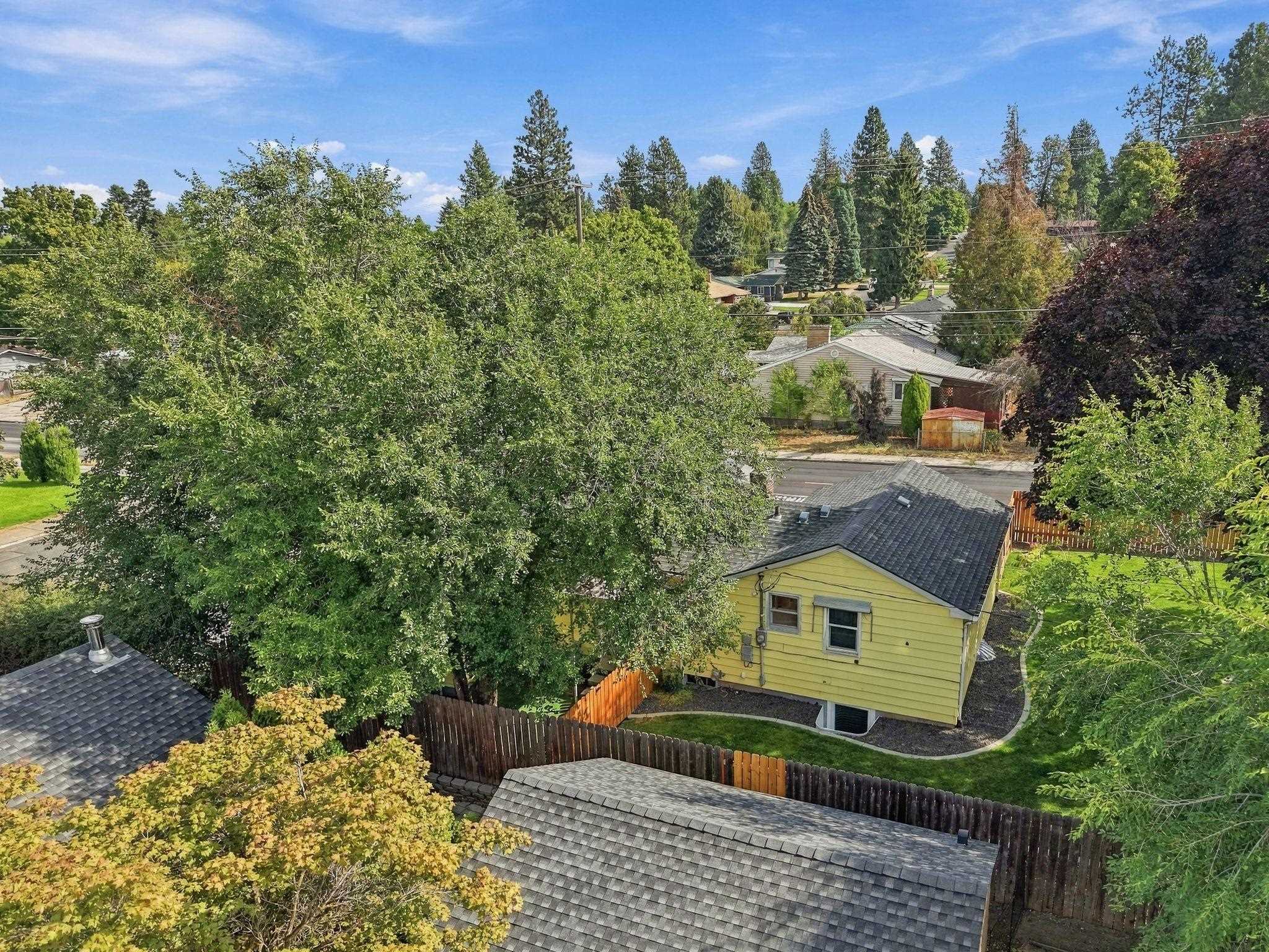 2034 S FREYA St - Photo 39