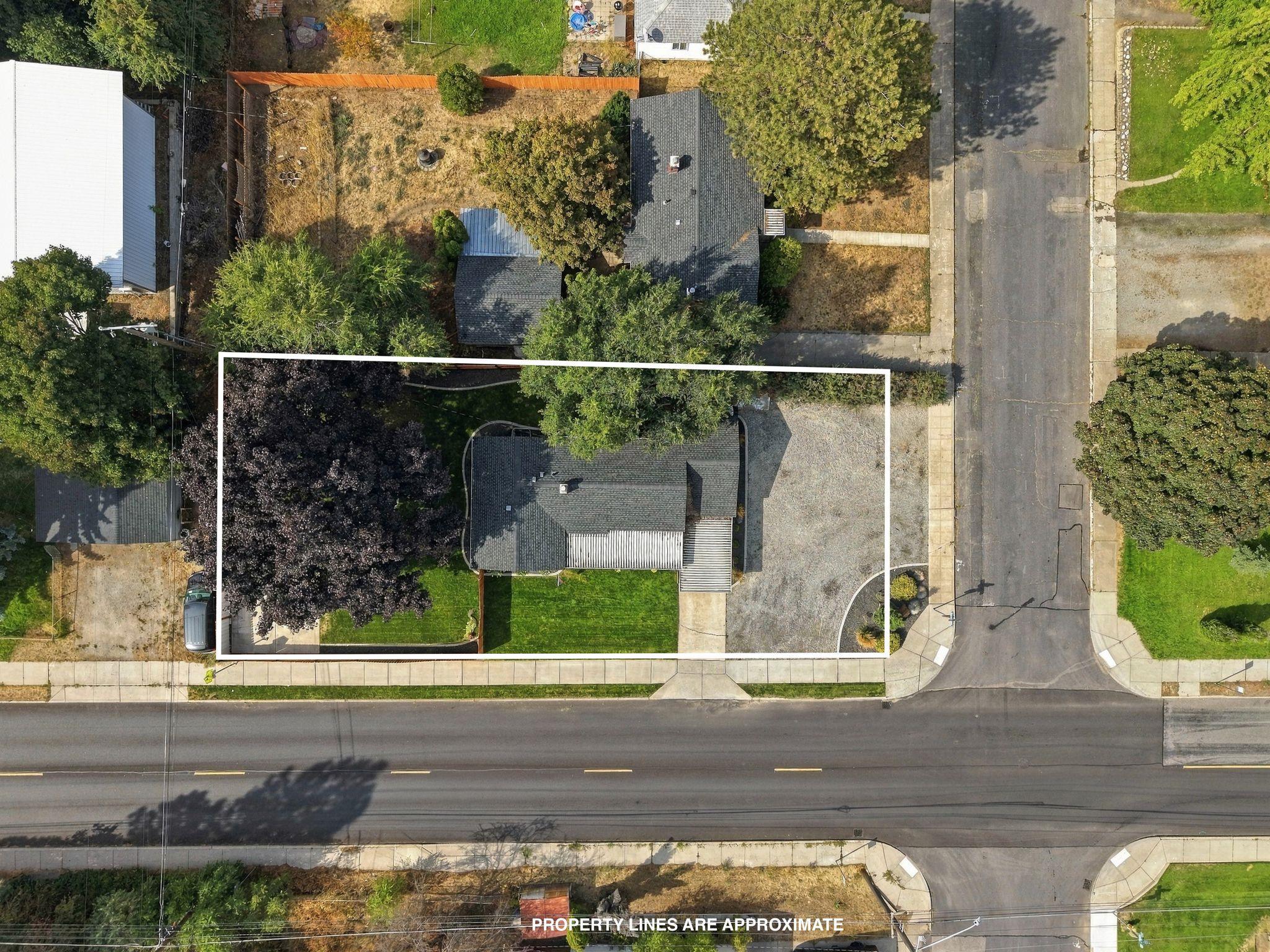 2034 S FREYA St - Photo 40