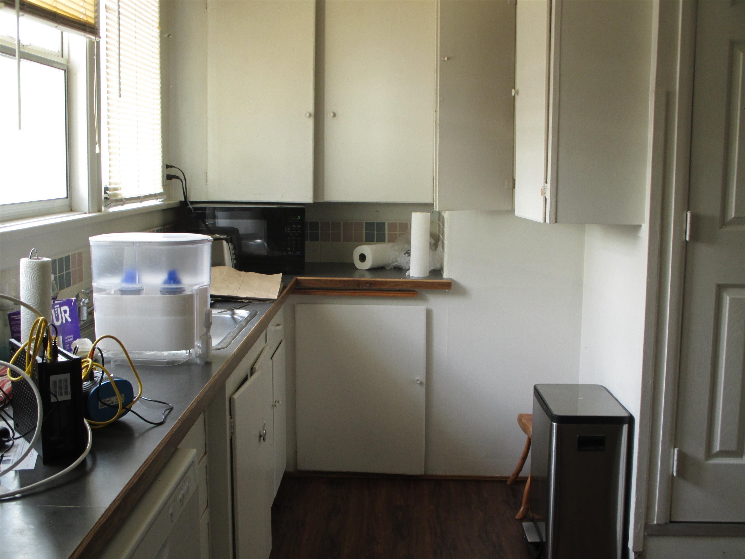 905 NE Lake St - Photo 12