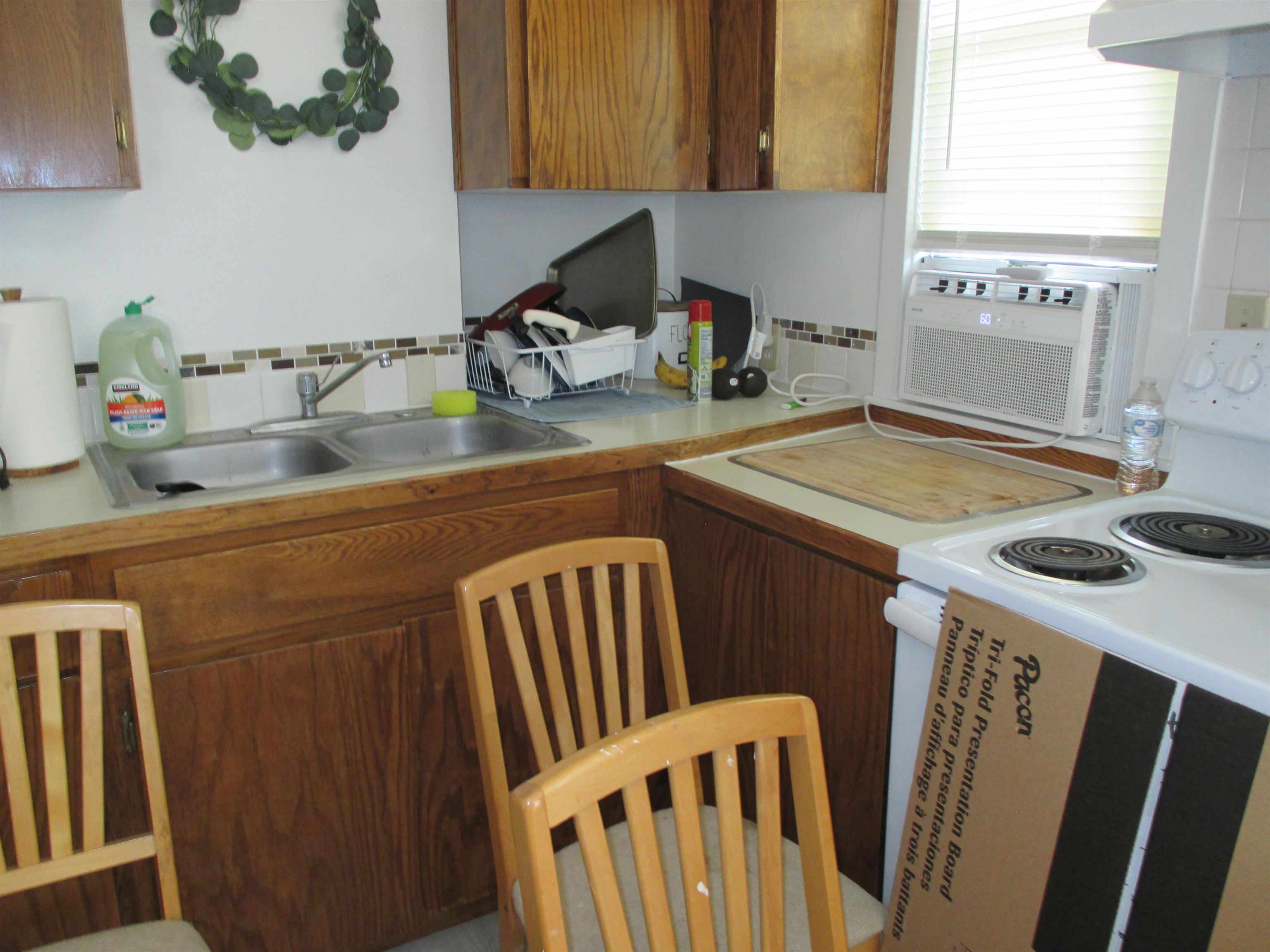 905 NE Lake St - Photo 16